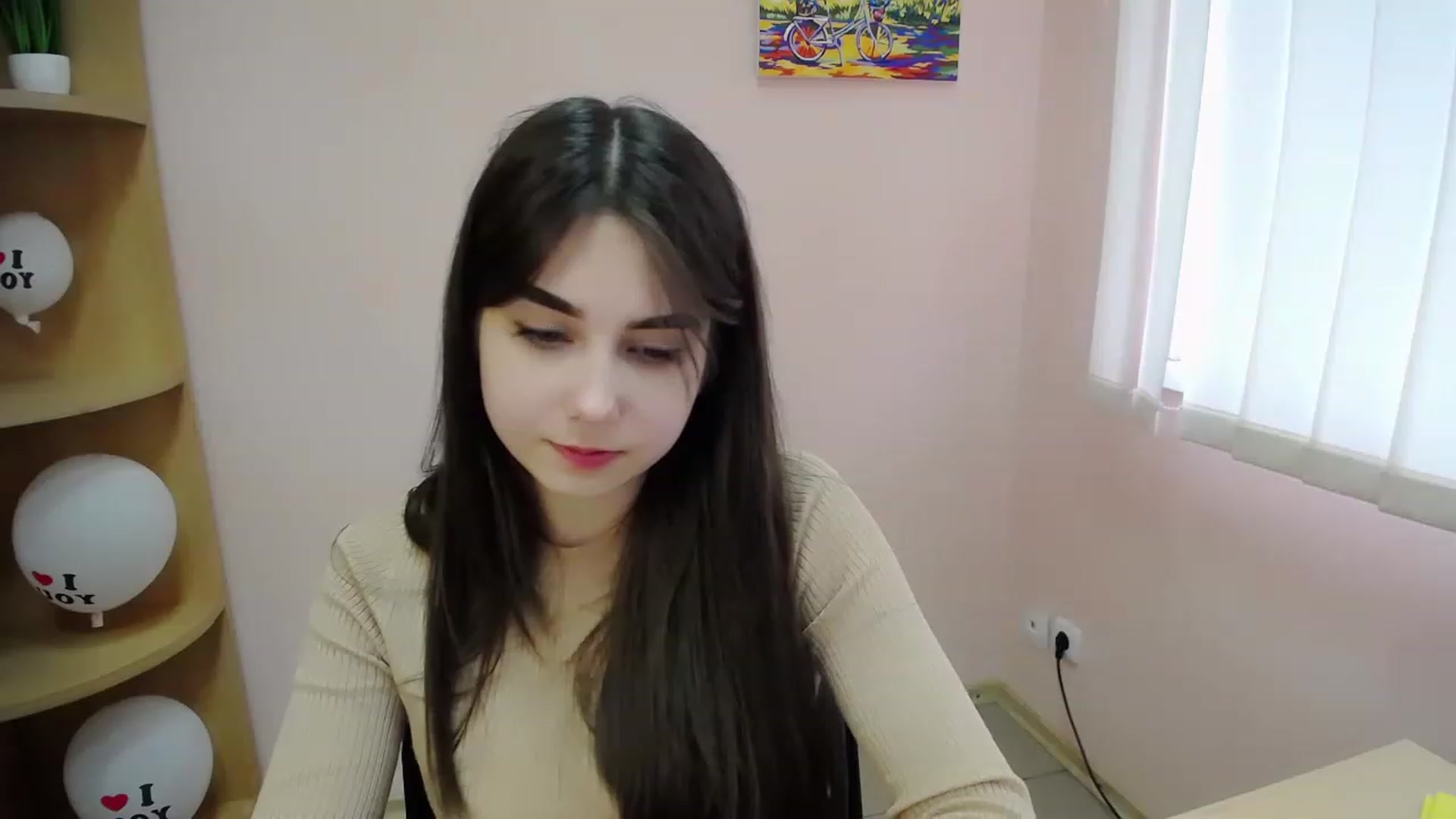 Gallery image thumbnail from Lili_magic_'s myfreecams stream on, 04/05/2023, 13:35 image 8 of 20