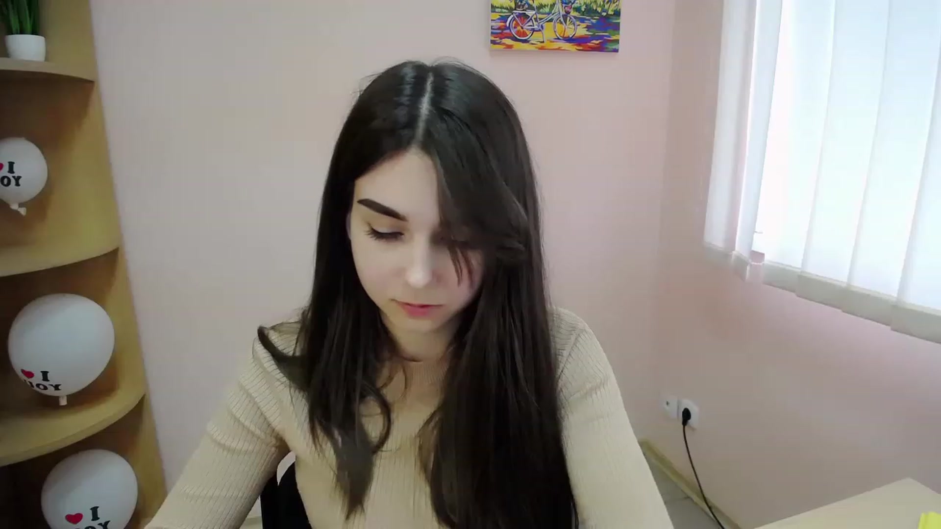 Gallery image thumbnail from Lili_magic_'s myfreecams stream on, 04/05/2023, 13:35 image 13 of 20