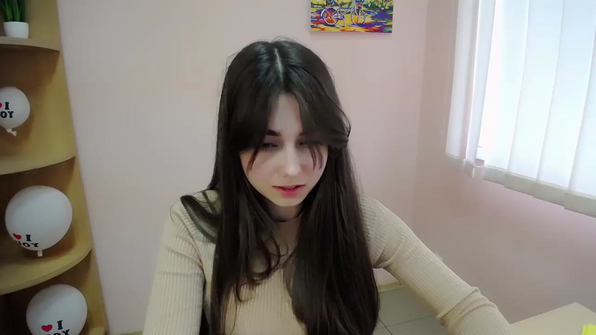Gallery image thumbnail from Lili_magic_'s myfreecams stream on, 04/05/2023, 13:35 image 12 of 20