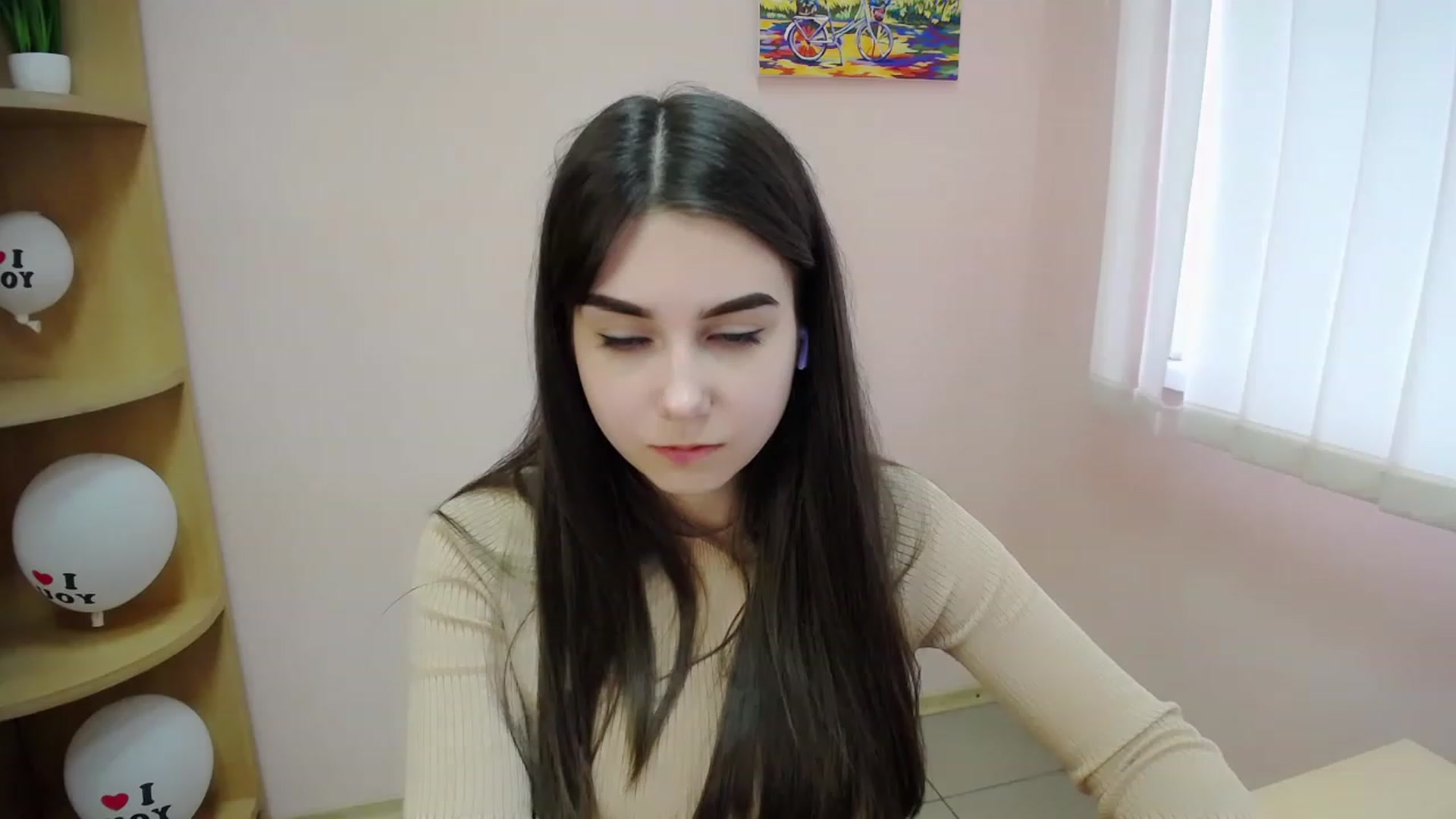 Gallery image thumbnail from Lili_magic_'s myfreecams stream on, 04/05/2023, 14:57 image 16 of 20