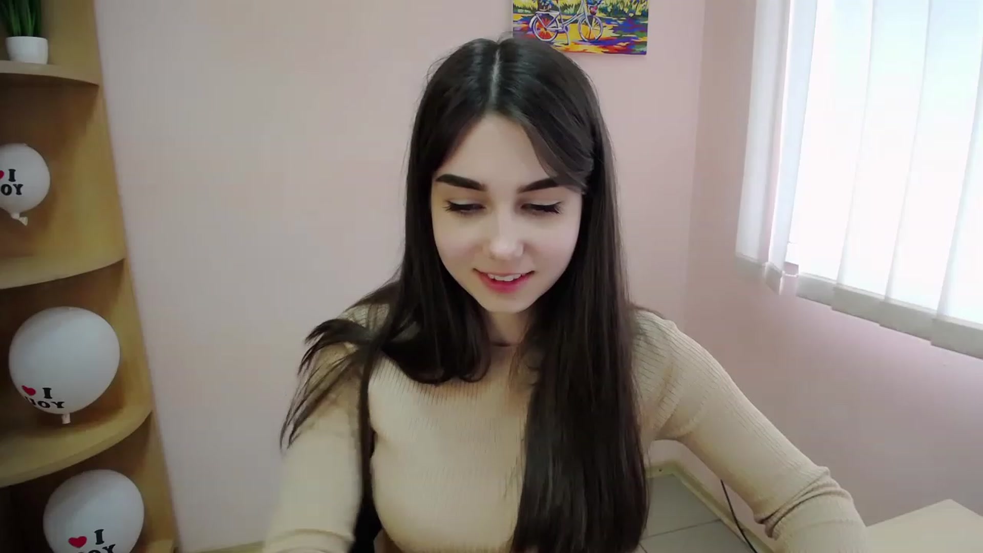 Gallery image thumbnail from Lili_magic_'s myfreecams stream on, 04/05/2023, 14:57 image 5 of 20