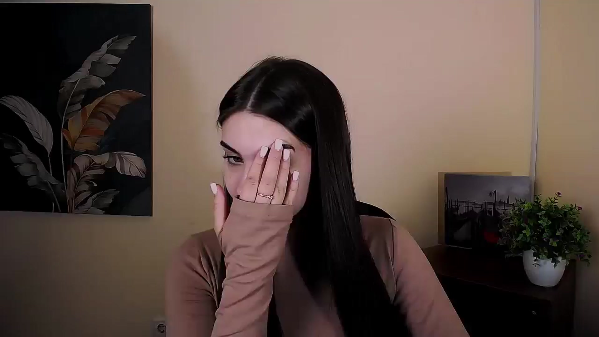 Gallery image thumbnail from Lili_magic_'s myfreecams stream on, 08/13/2025, 10:06 image 1 of 20