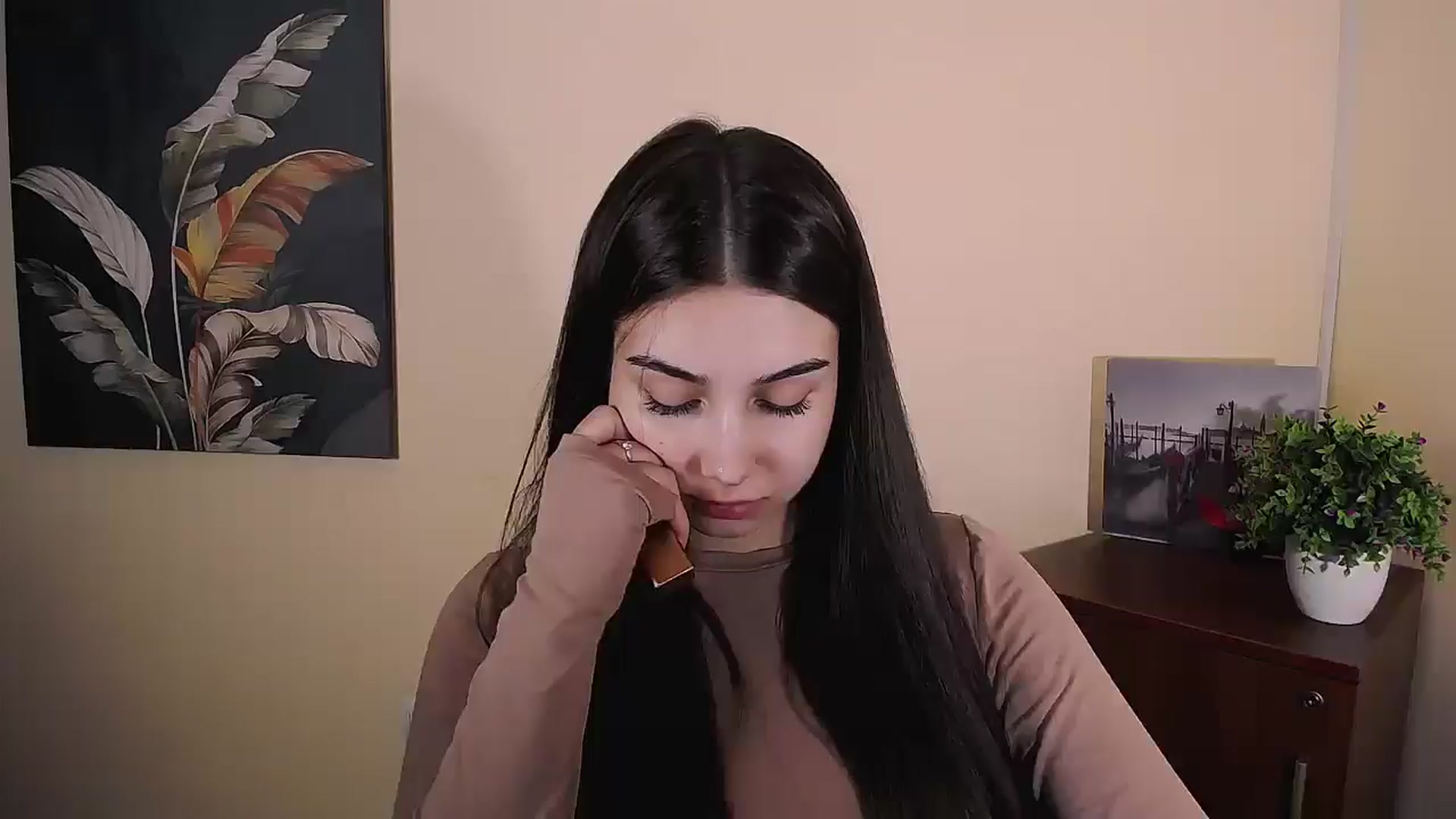 Gallery image thumbnail from Lili_magic_'s myfreecams stream on, 08/27/2025, 12:01 image 1 of 20
