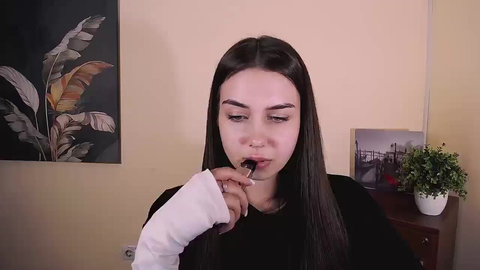 Gallery image thumbnail from Lili_magic_'s myfreecams stream on, 08/28/2025, 11:55 image 19 of 20