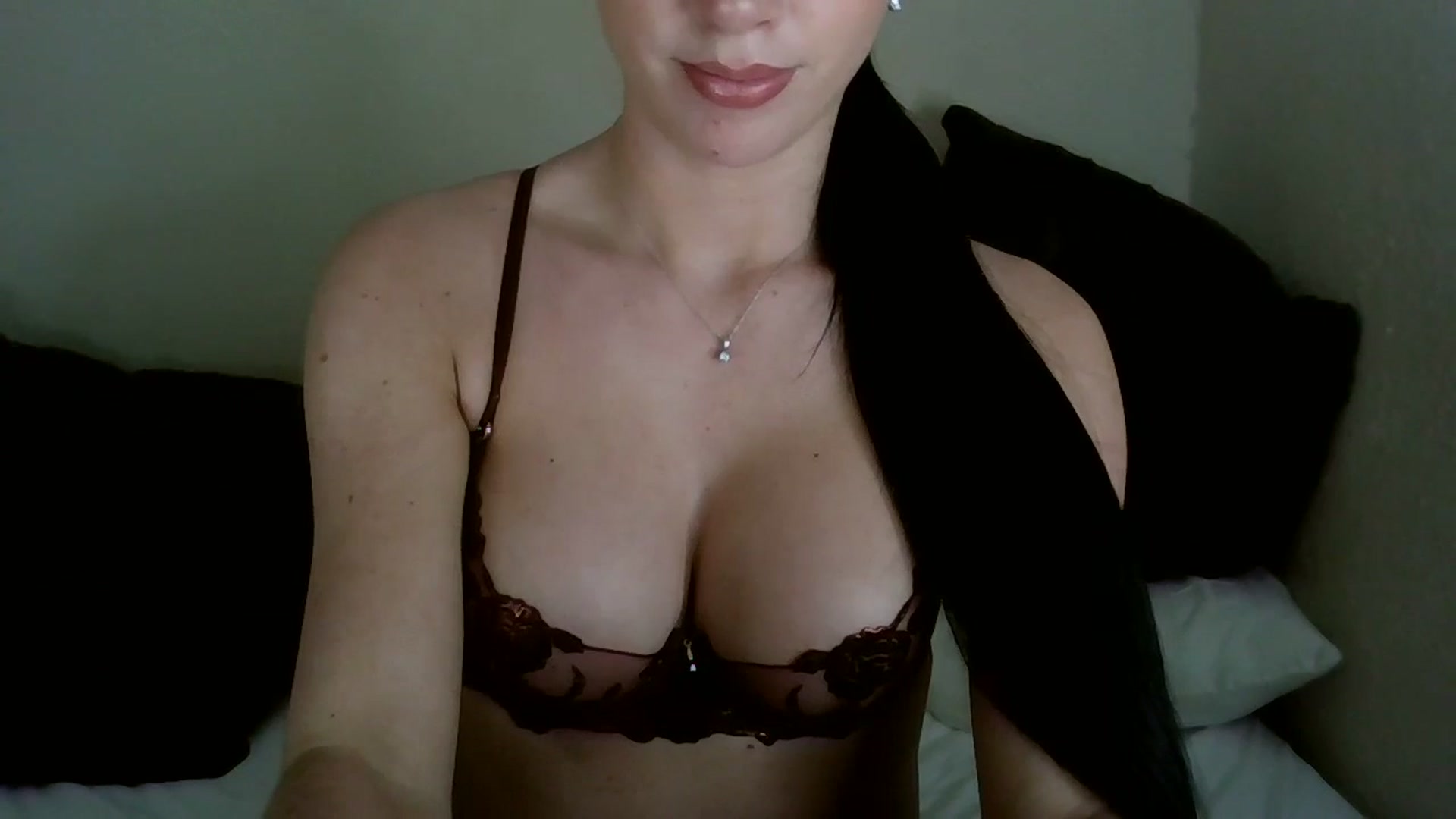 Gallery image thumbnail from Liliablack's myfreecams stream on, 10/28/2025, 23:41 image 18 of 20