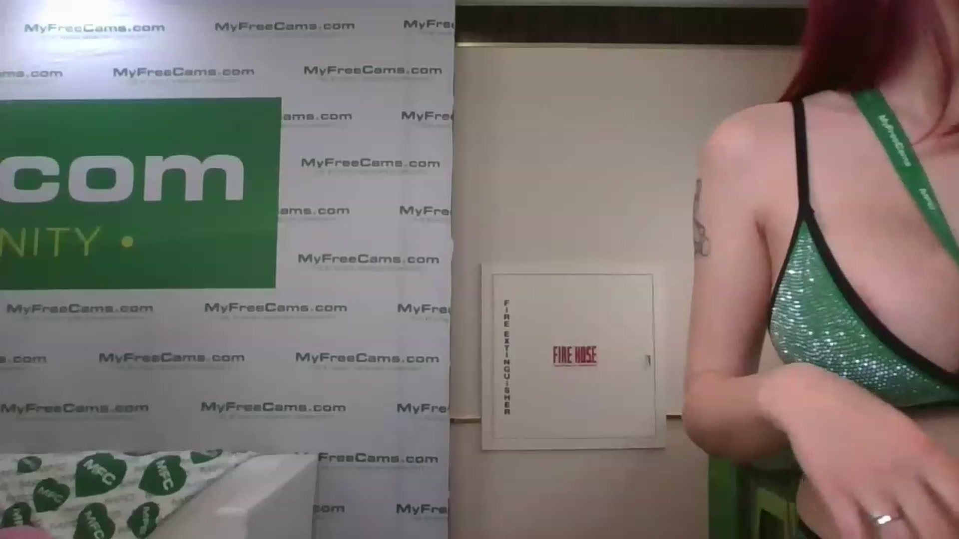 Gallery image thumbnail from Lilianstone's myfreecams stream on, 01/05/2023, 23:22 image 10 of 20