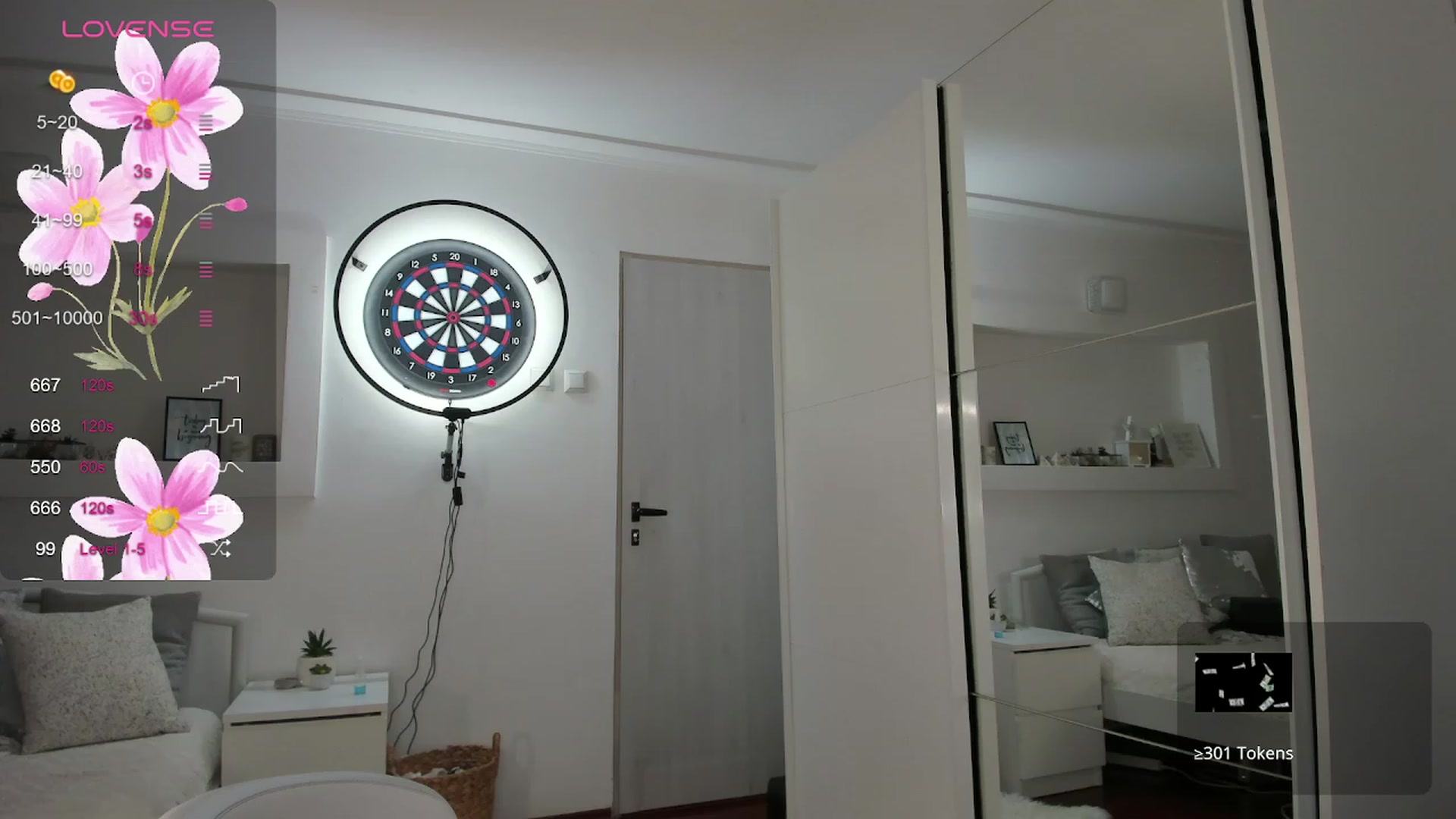 Gallery image thumbnail from Lilie's myfreecams stream on, 09/15/2023, 18:21 image 16 of 20