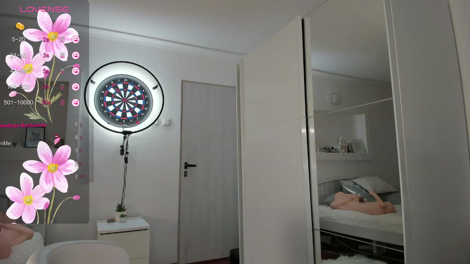 Gallery image thumbnail from Lilie's myfreecams stream on, 10/13/2023, 19:05 image 15 of 20
