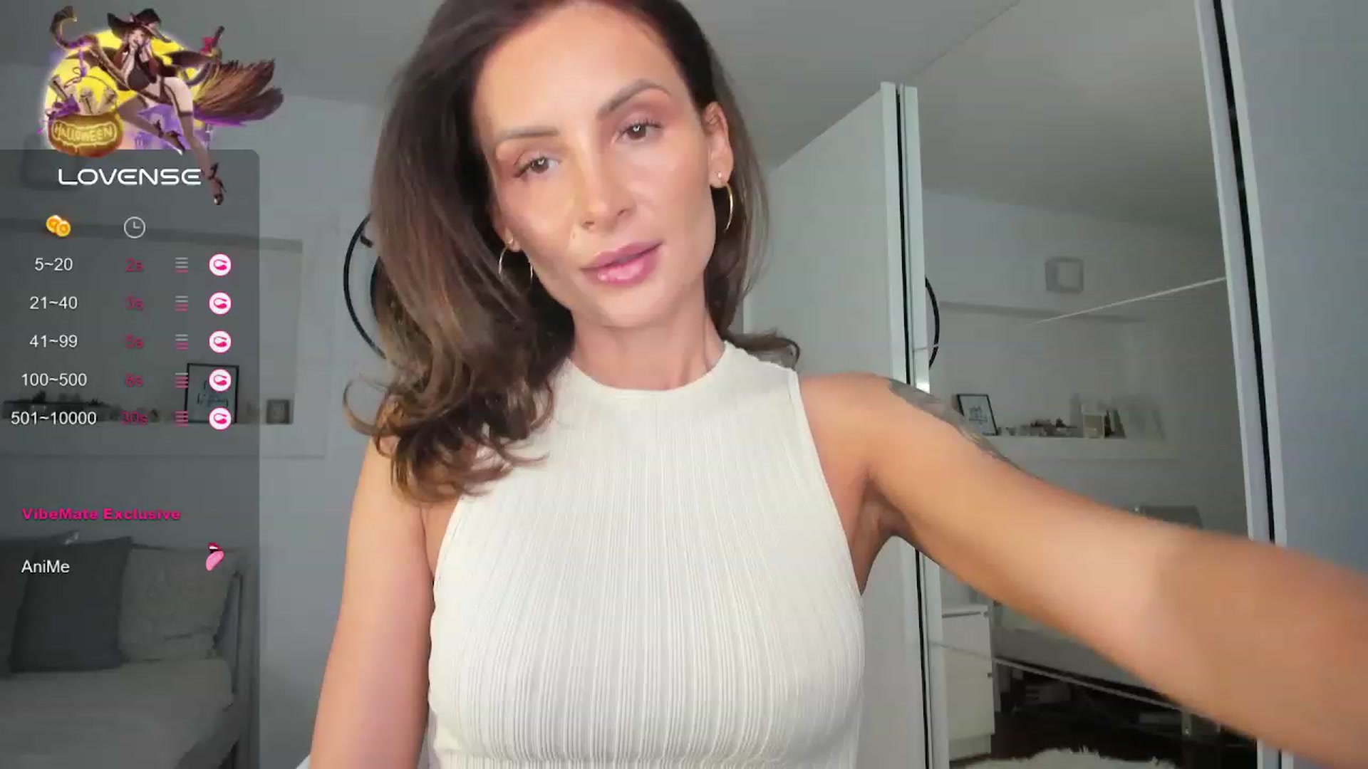 Gallery image thumbnail from Lilie's myfreecams stream on, 11/19/2023, 18:47 image 12 of 20