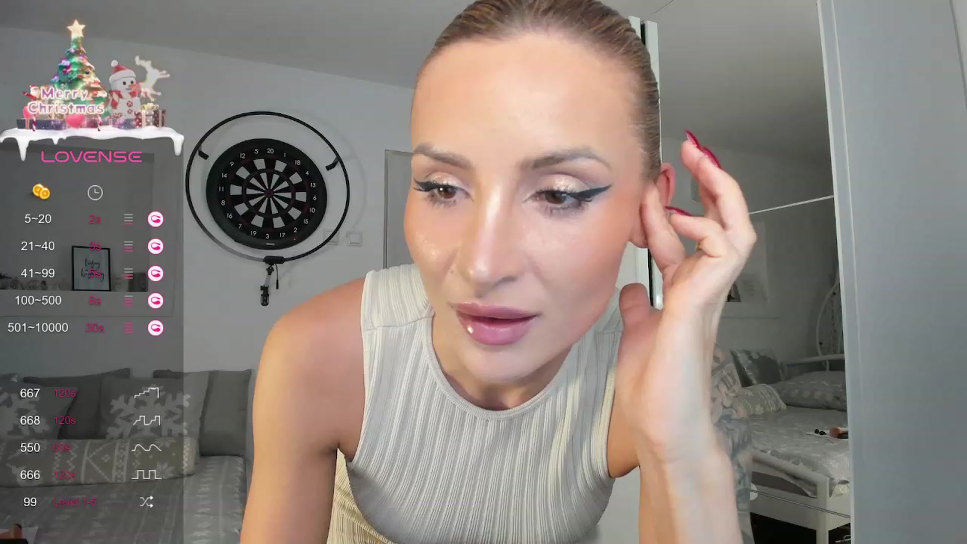 Gallery image thumbnail from Lilie's myfreecams stream on, 01/02/2024, 18:16 image 2 of 20