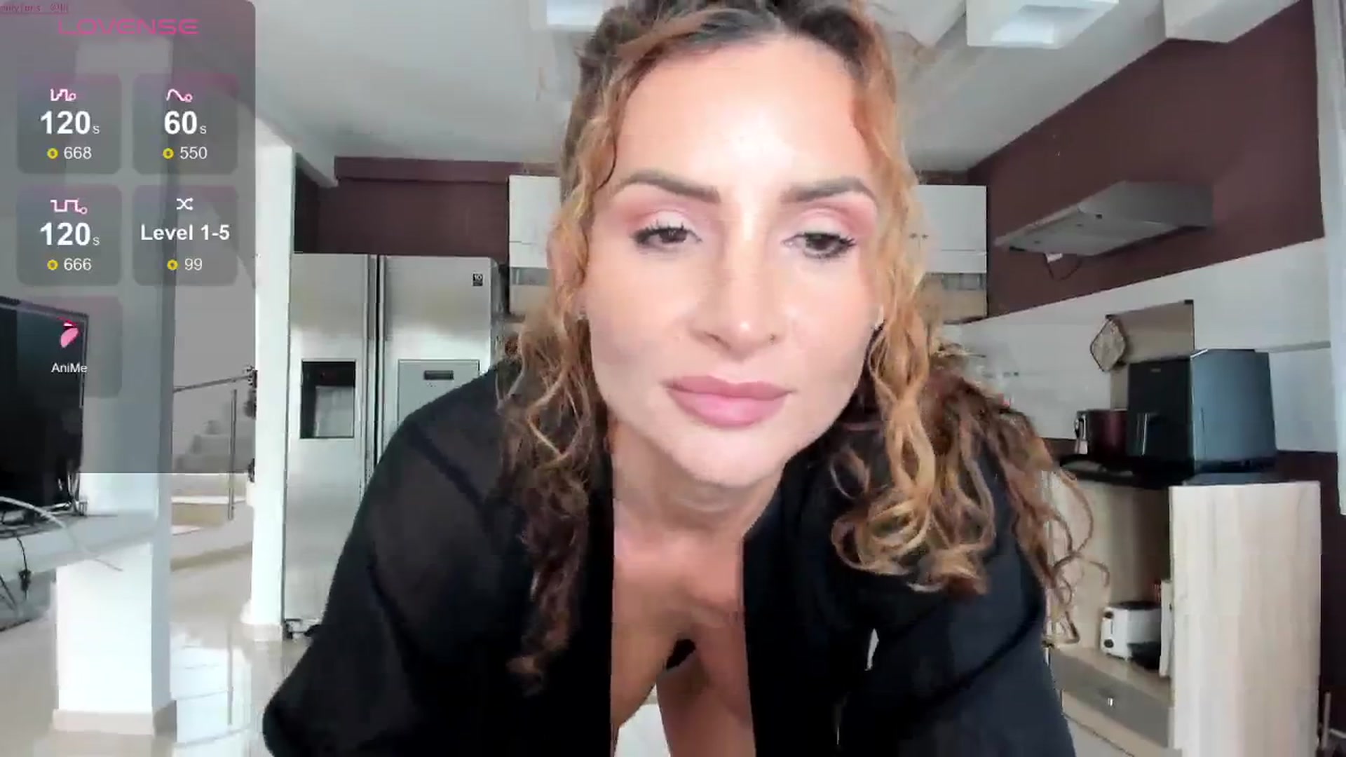 Gallery image thumbnail from Lilie's myfreecams stream on, 05/19/2024, 11:06 image 19 of 20