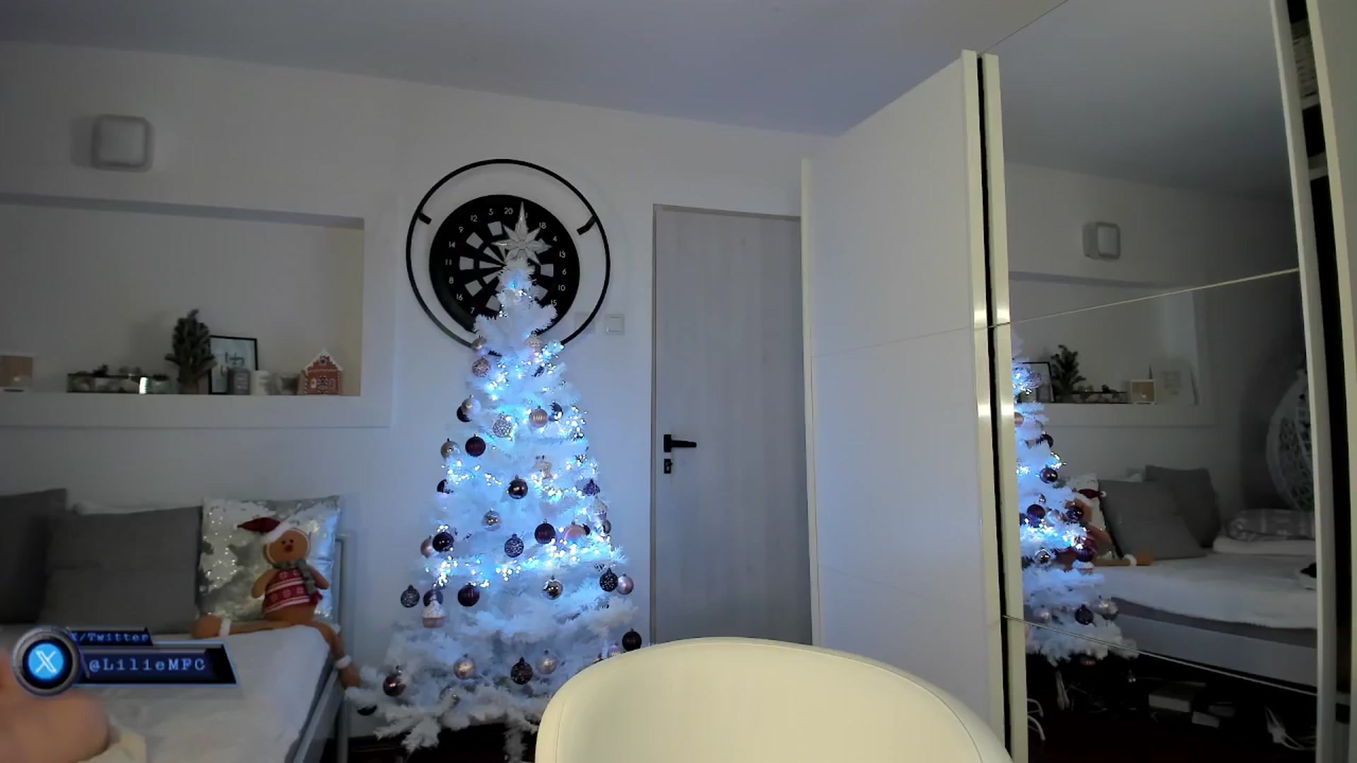 Gallery image thumbnail from Lilie's myfreecams stream on, 12/12/2024, 17:34 image 18 of 20