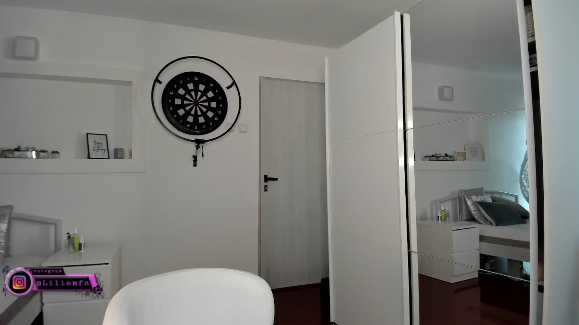 Gallery image thumbnail from Lilie's myfreecams stream on, 04/01/2025, 09:34 image 14 of 20