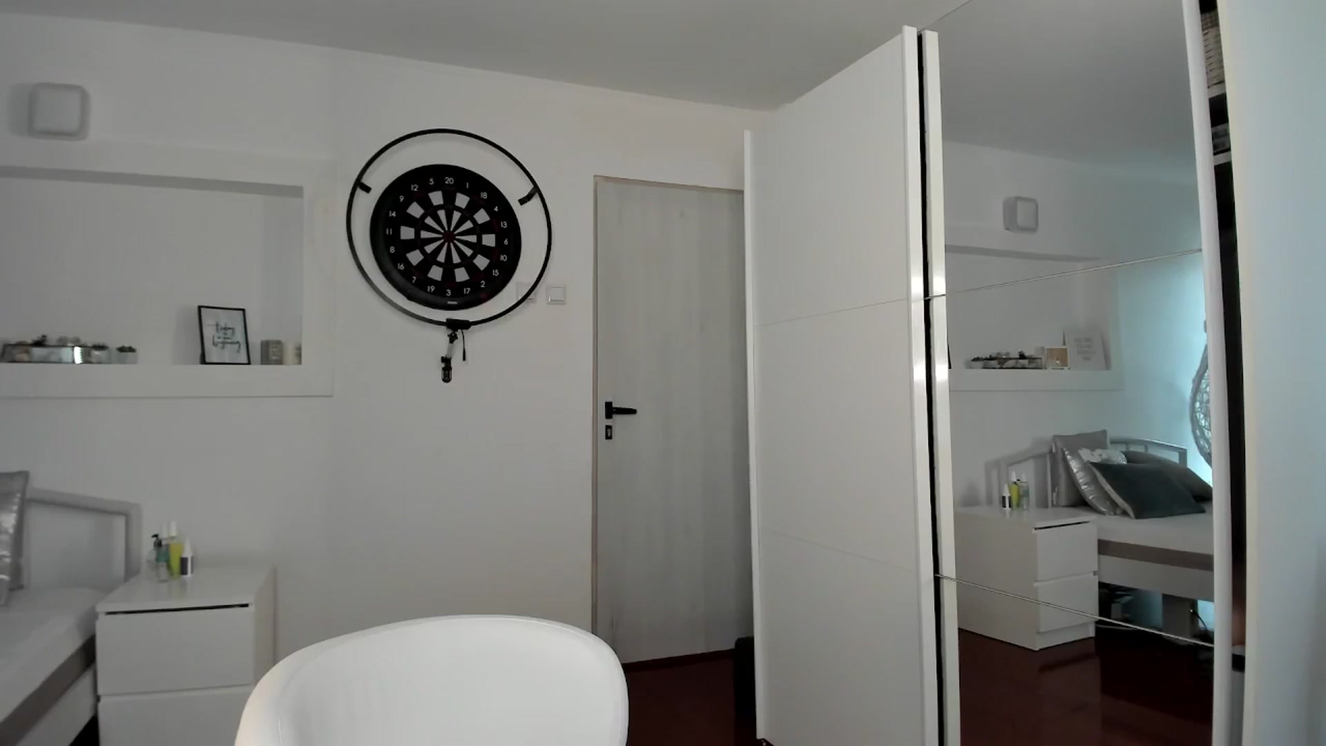 Gallery image thumbnail from Lilie's myfreecams stream on, 04/01/2025, 09:34 image 13 of 20