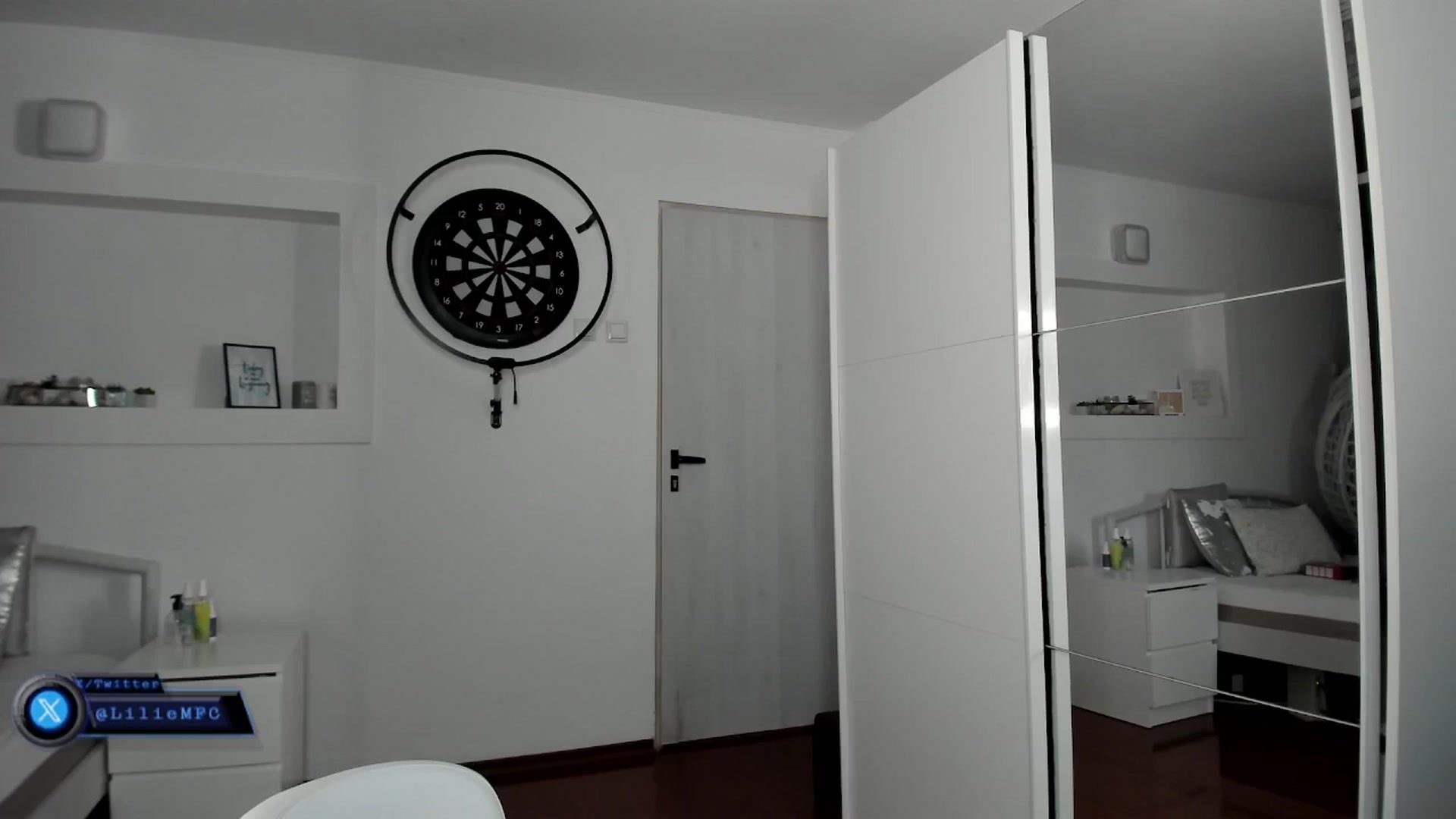 Gallery image thumbnail from Lilie's myfreecams stream on, 04/06/2025, 17:44 image 10 of 20