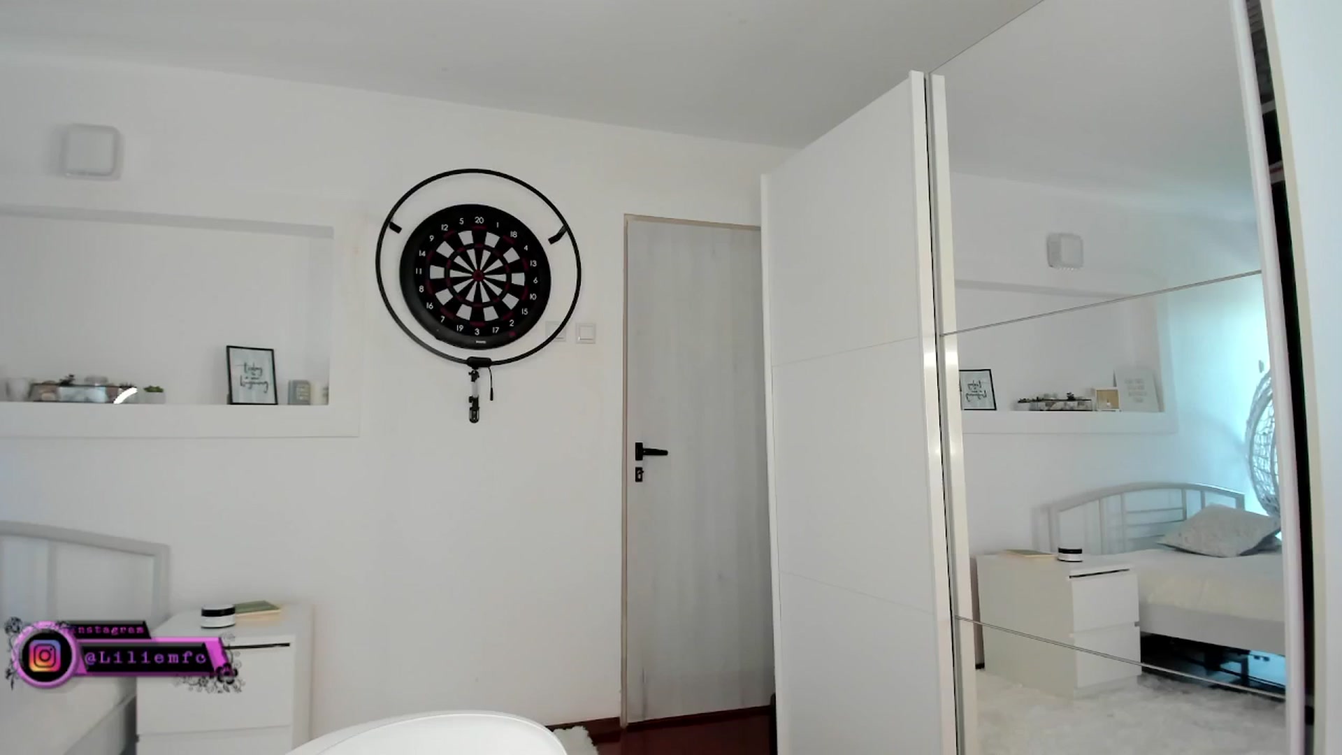 Gallery image thumbnail from Lilie's myfreecams stream on, 06/26/2025, 09:20 image 12 of 20