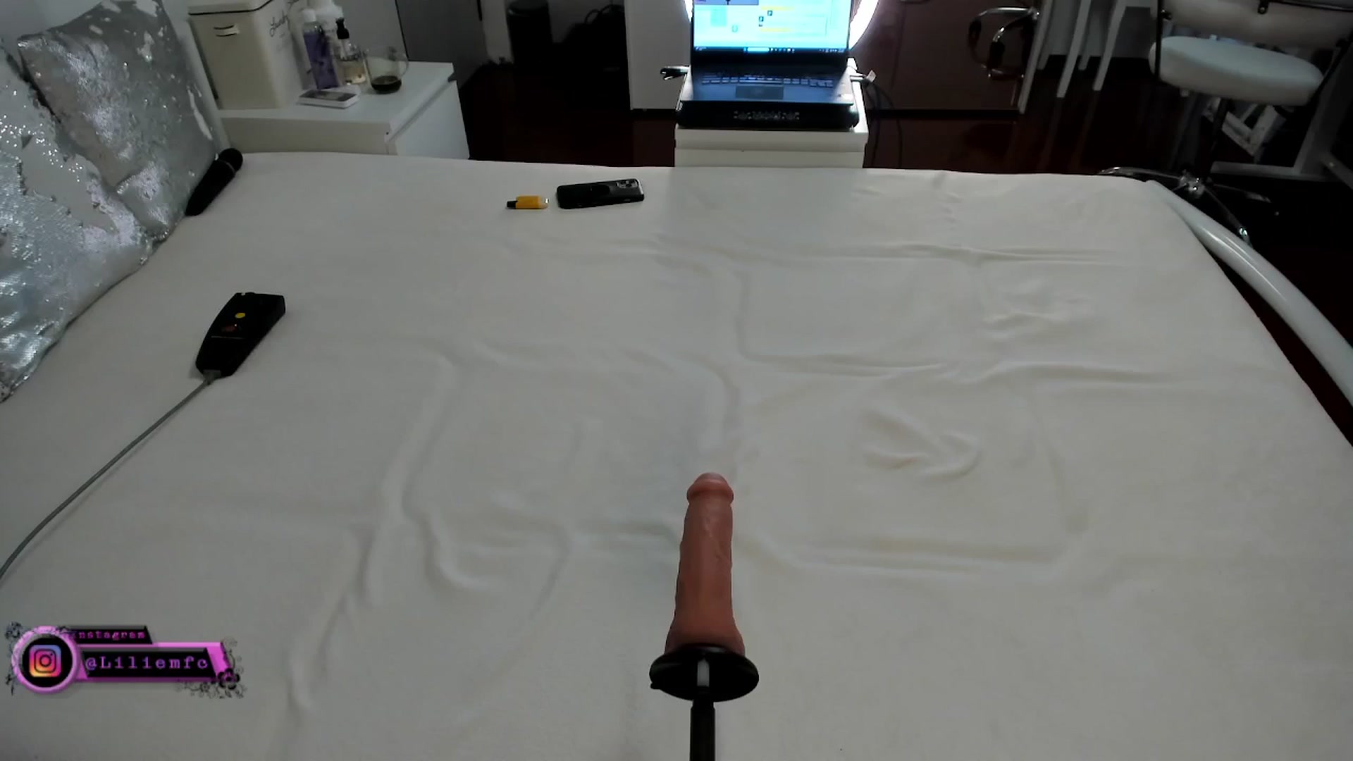 Gallery image thumbnail from Lilie's myfreecams stream on, 09/12/2025, 08:45 image 8 of 20