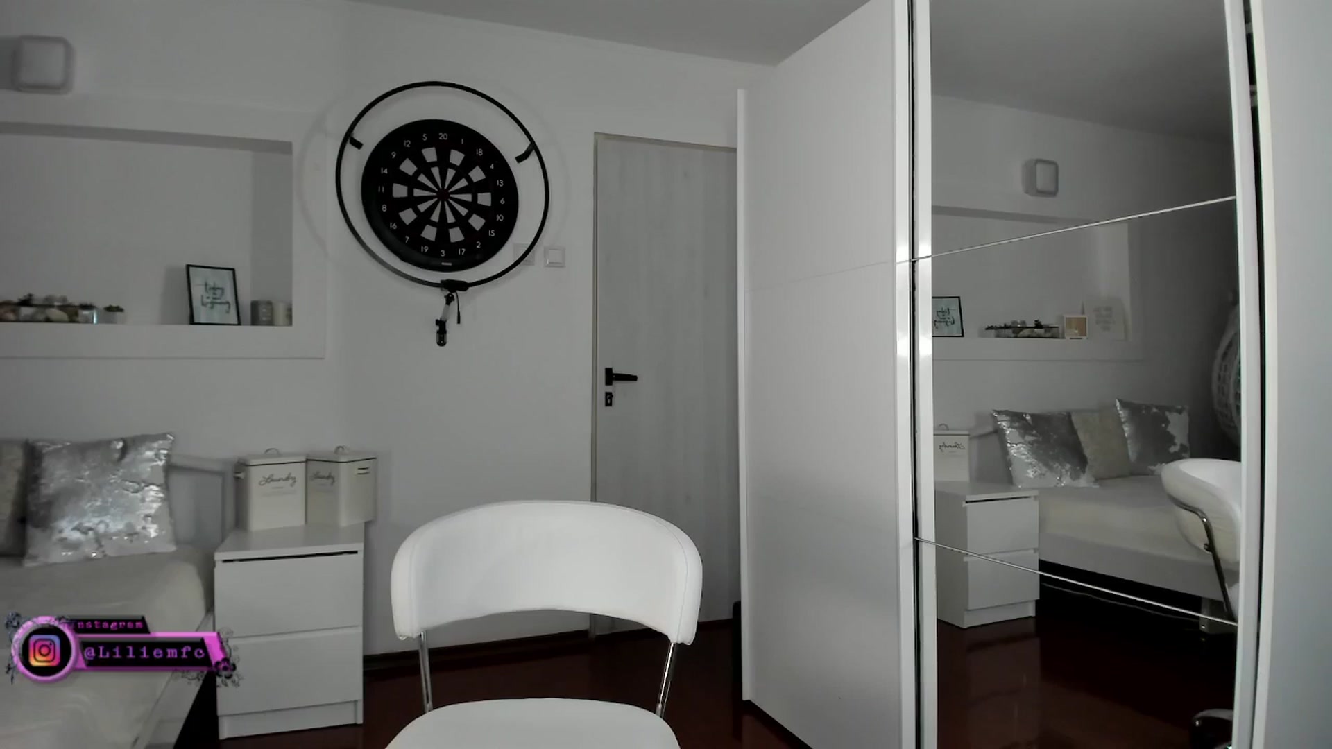 Gallery image thumbnail from Lilie's myfreecams stream on, 10/27/2025, 17:25 image 11 of 20