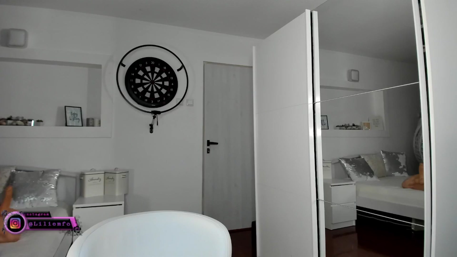 Gallery image thumbnail from Lilie's myfreecams stream on, 10/30/2025, 16:55 image 11 of 20