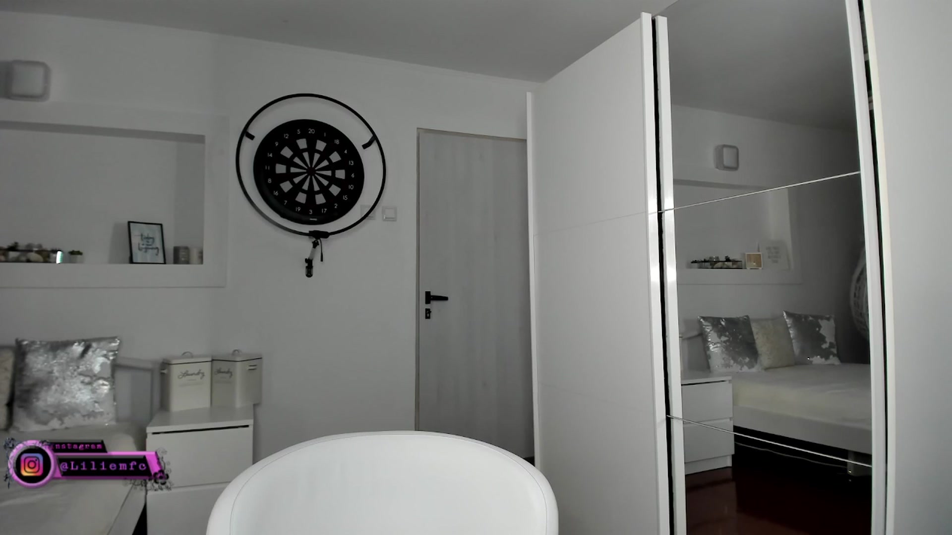 Gallery image thumbnail from Lilie's myfreecams stream on, 11/01/2025, 17:35 image 15 of 20