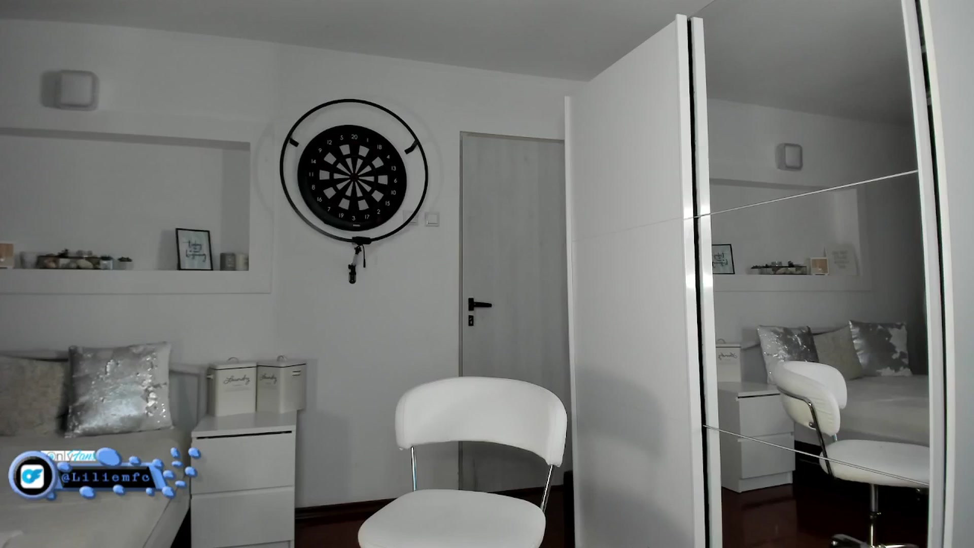Gallery image thumbnail from Lilie's myfreecams stream on, 11/03/2025, 18:04 image 7 of 20