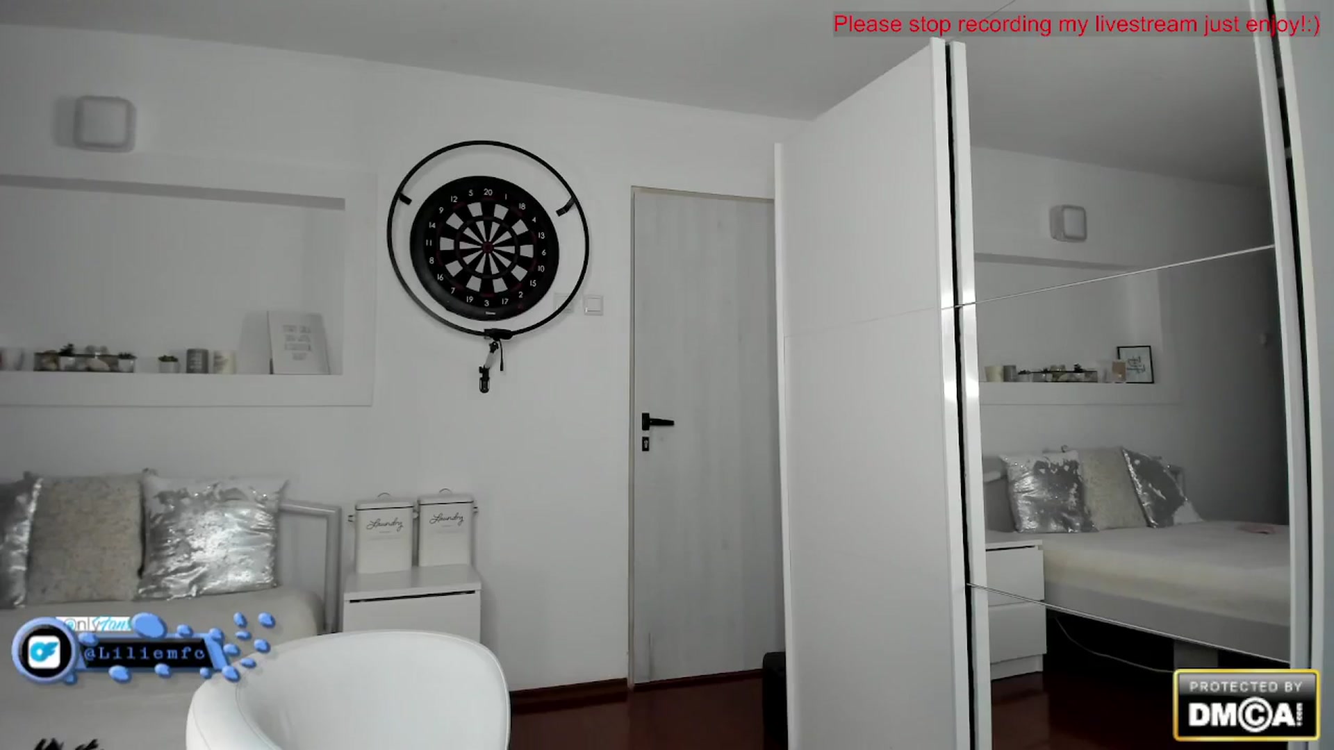 Gallery image thumbnail from Lilie's myfreecams stream on, 11/21/2025, 19:49 image 10 of 20