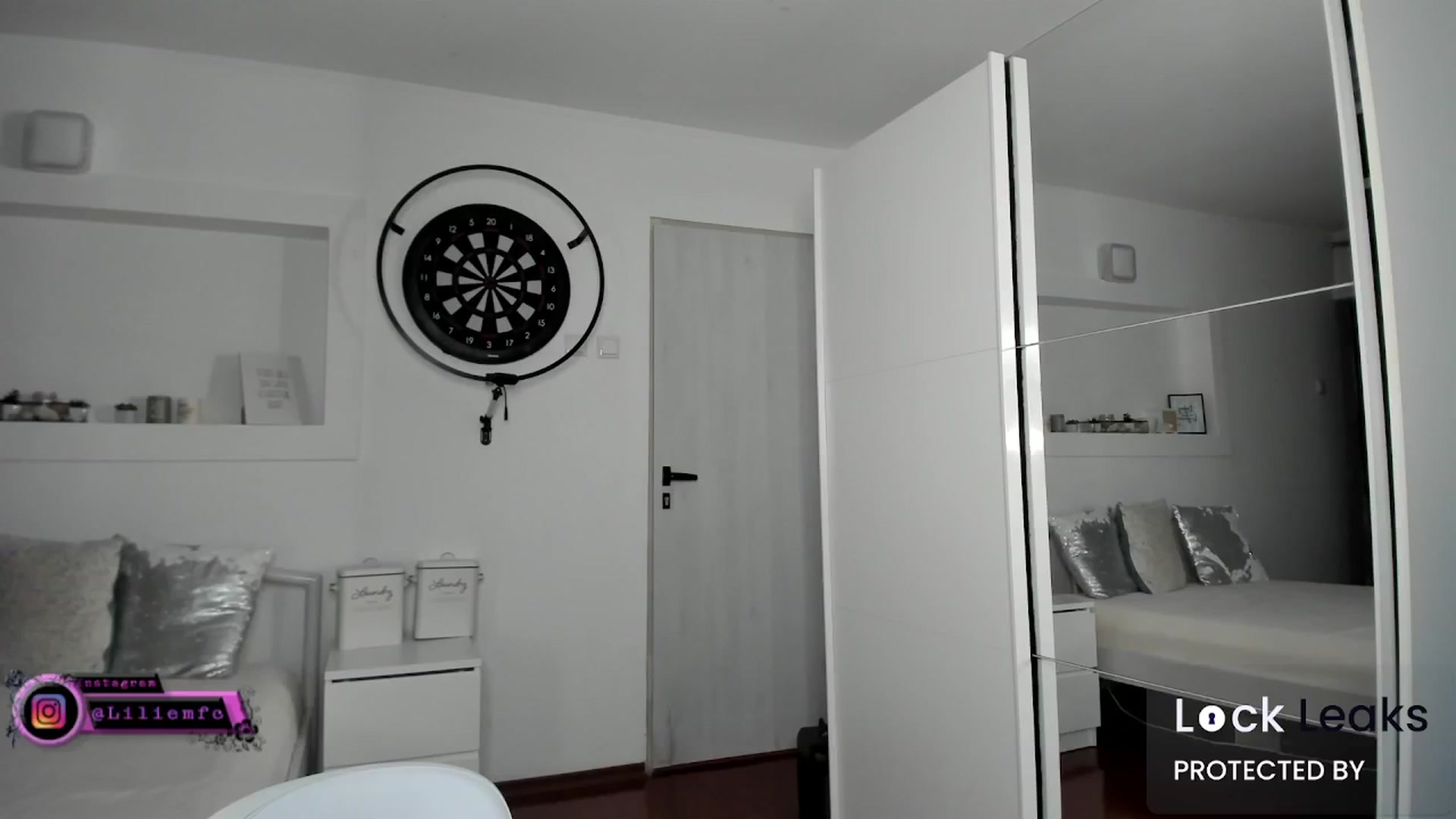 Gallery image thumbnail from Lilie's myfreecams stream on, 01/03/2026, 15:41 image 12 of 20