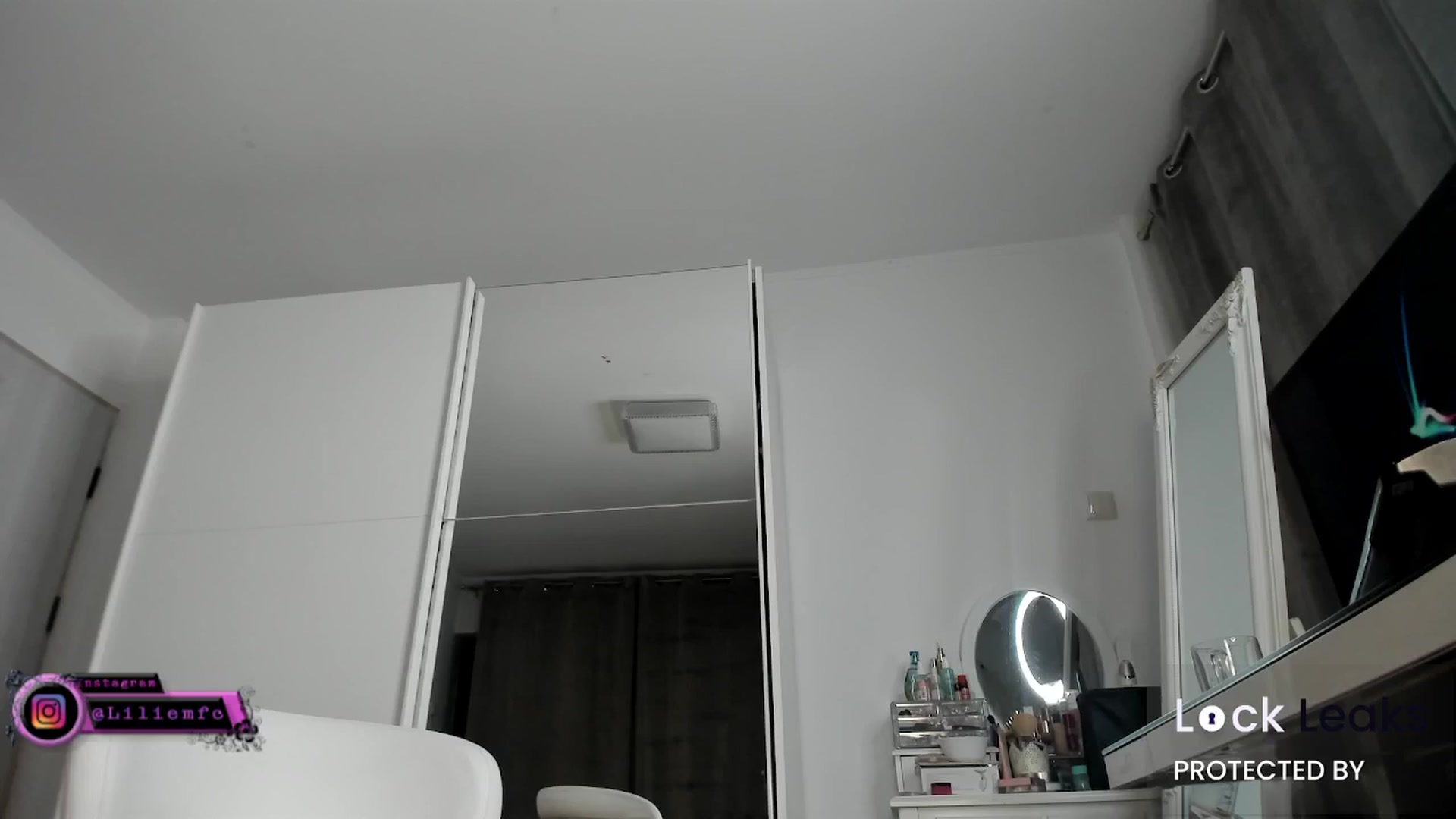 Gallery image thumbnail from Lilie's myfreecams stream on, 01/12/2026, 16:38 image 18 of 20