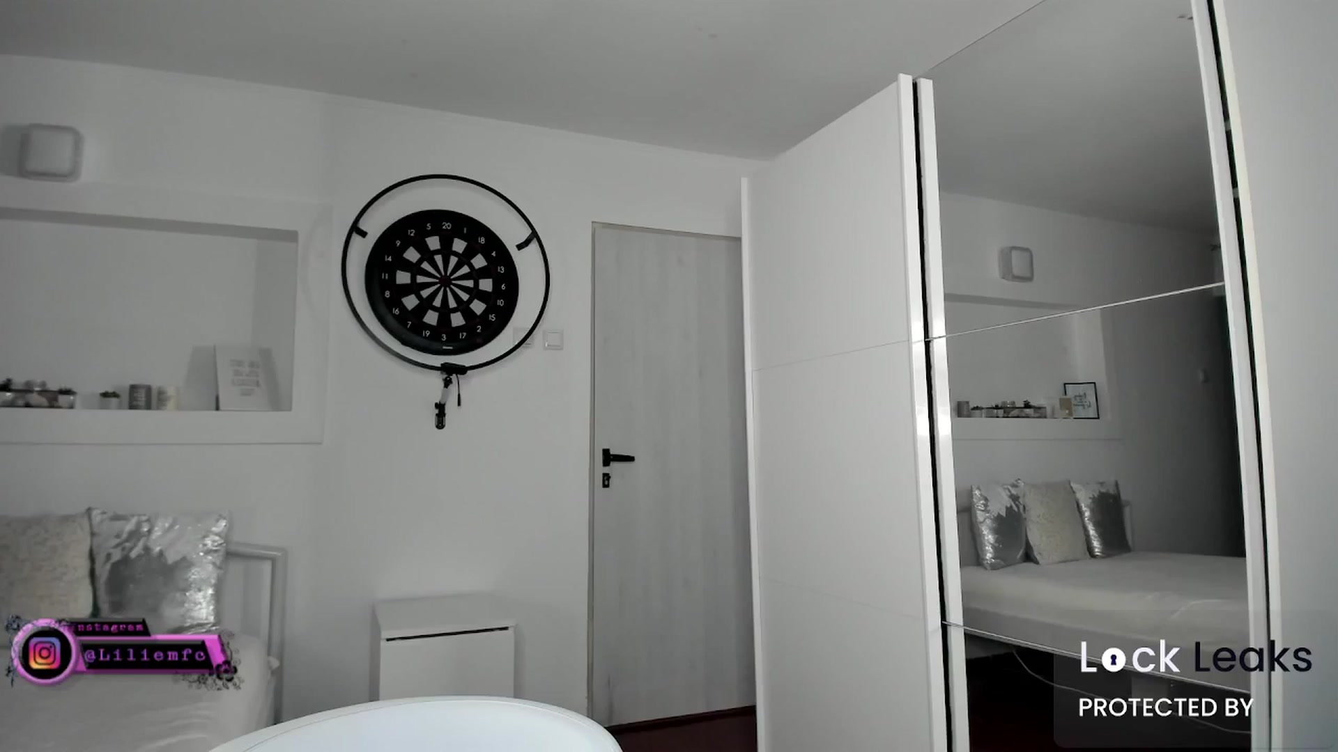 Gallery image thumbnail from Lilie's myfreecams stream on, 01/27/2026, 16:12 image 14 of 20