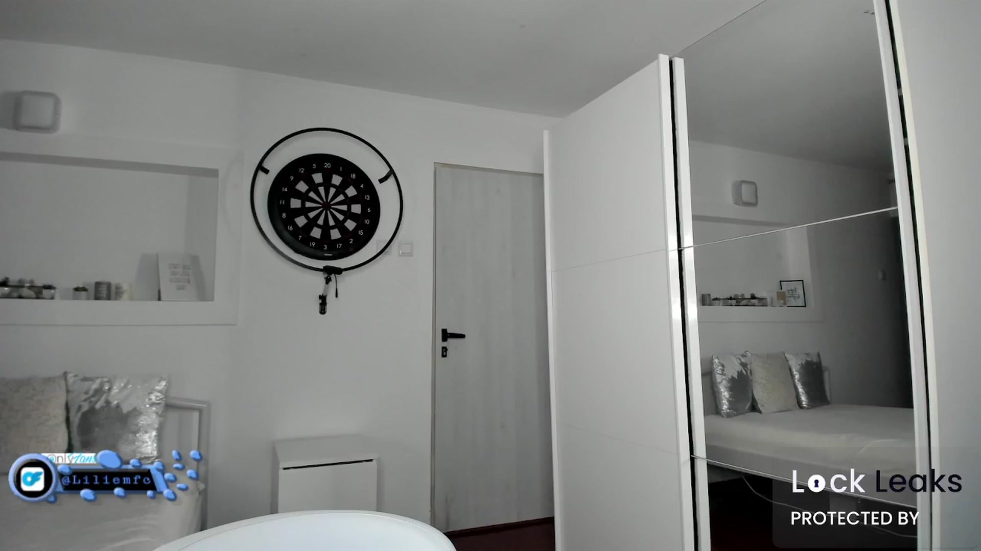 Gallery image thumbnail from Lilie's myfreecams stream on, 01/27/2026, 16:12 image 12 of 20