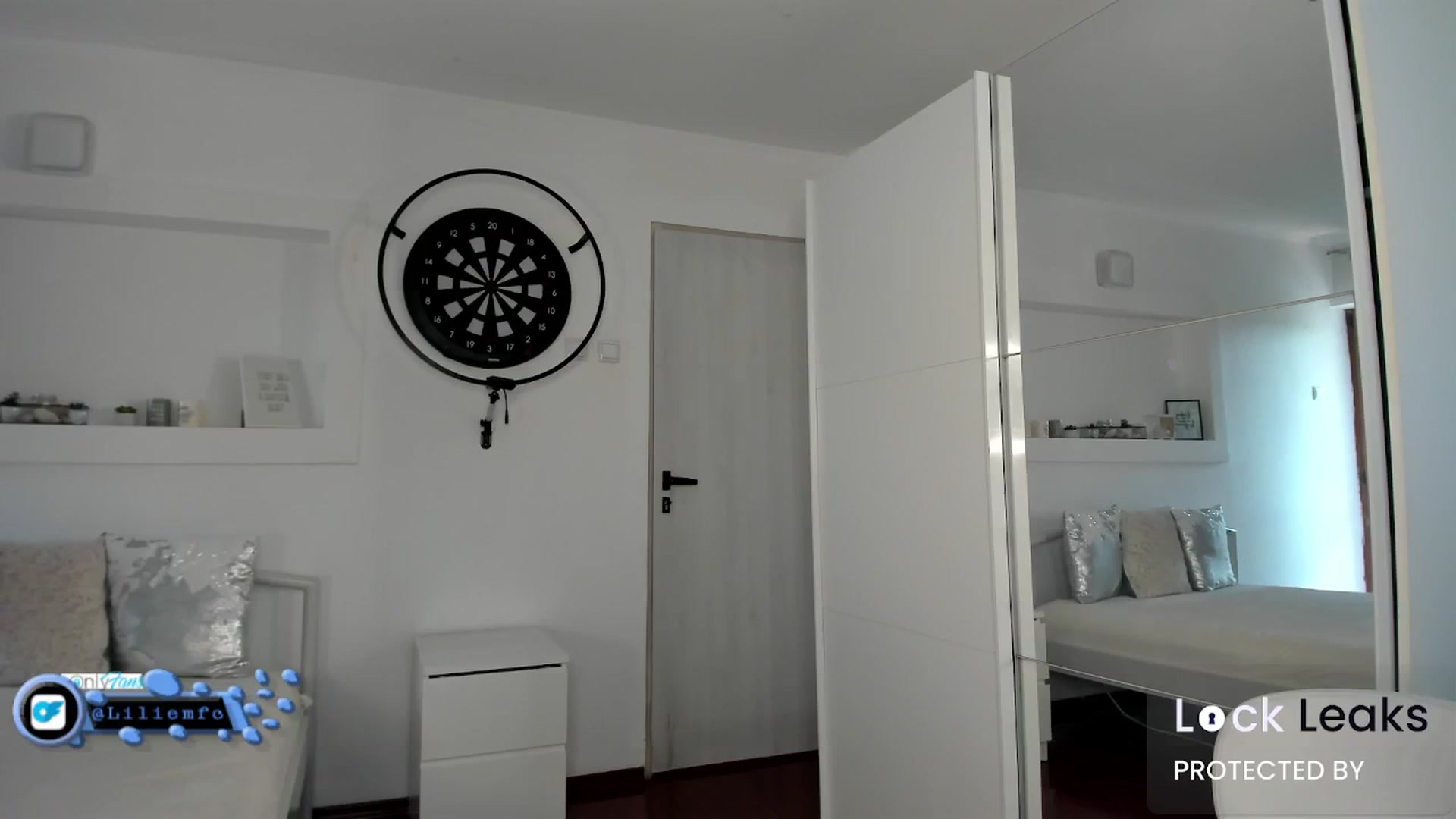 Gallery image thumbnail from Lilie's myfreecams stream on, 01/28/2026, 10:35 image 16 of 20