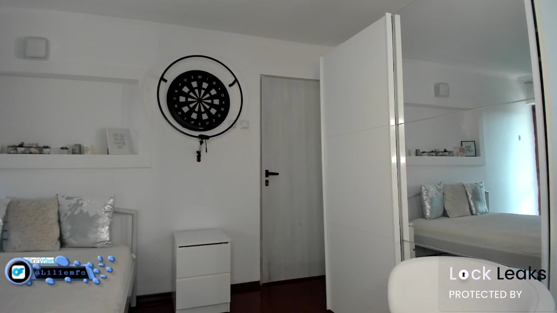 Gallery image thumbnail from Lilie's myfreecams stream on, 01/28/2026, 10:35 image 6 of 20