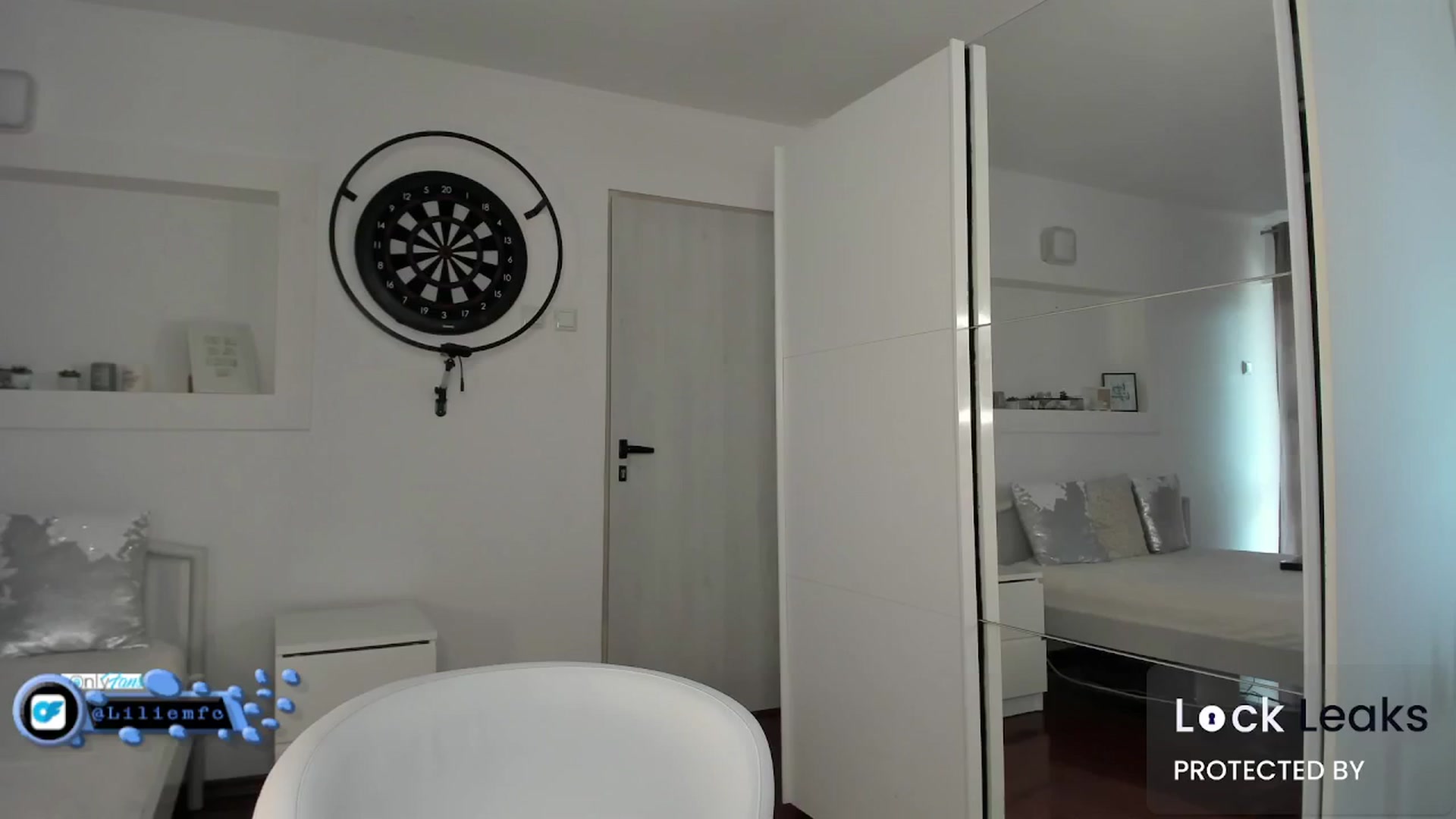 Gallery image thumbnail from Lilie's myfreecams stream on, 02/26/2026, 10:48 image 17 of 20