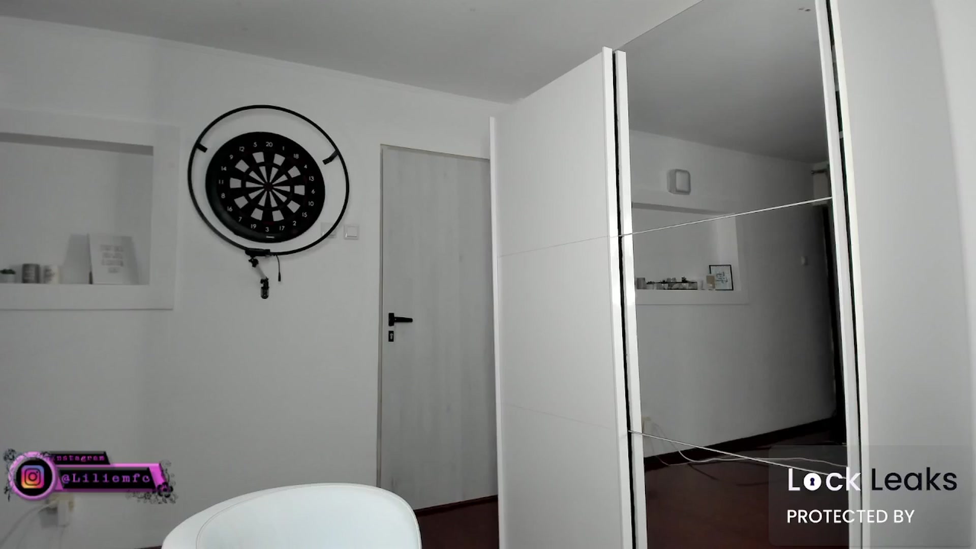 Gallery image thumbnail from Lilie's myfreecams stream on, 04/17/2026, 18:43 image 10 of 20