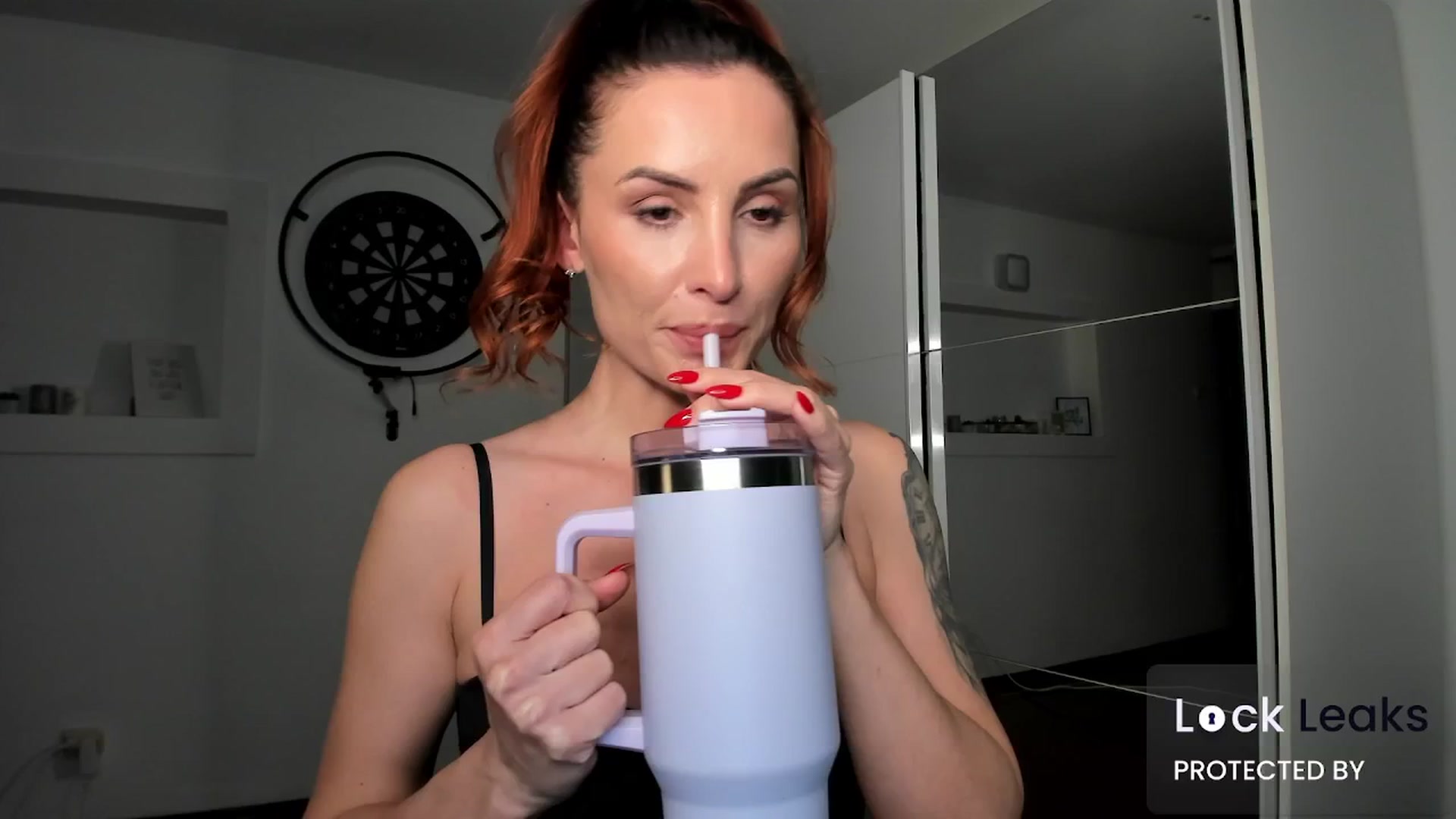 Gallery image thumbnail from Lilie's myfreecams stream on, 04/17/2026, 18:43 image 6 of 20