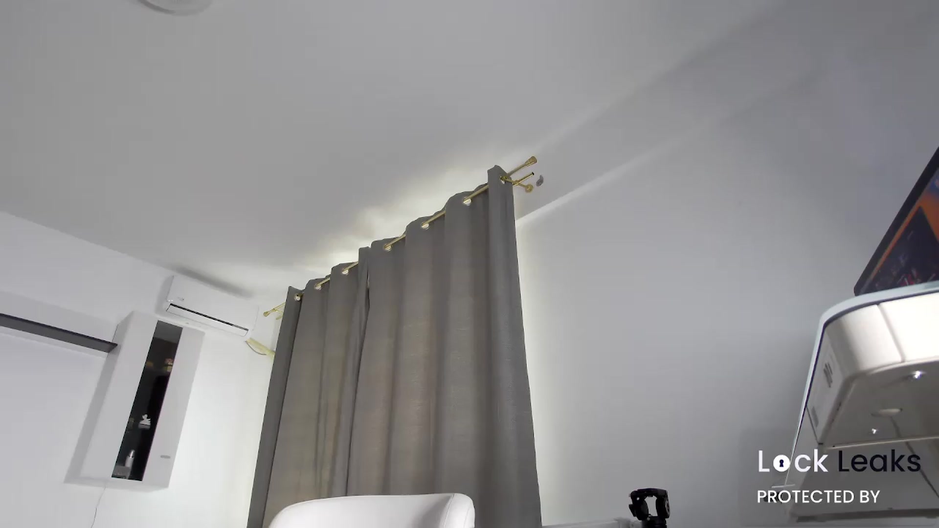 Gallery image thumbnail from Lilie's myfreecams stream on, 09/07/2026, 12:10 image 6 of 20