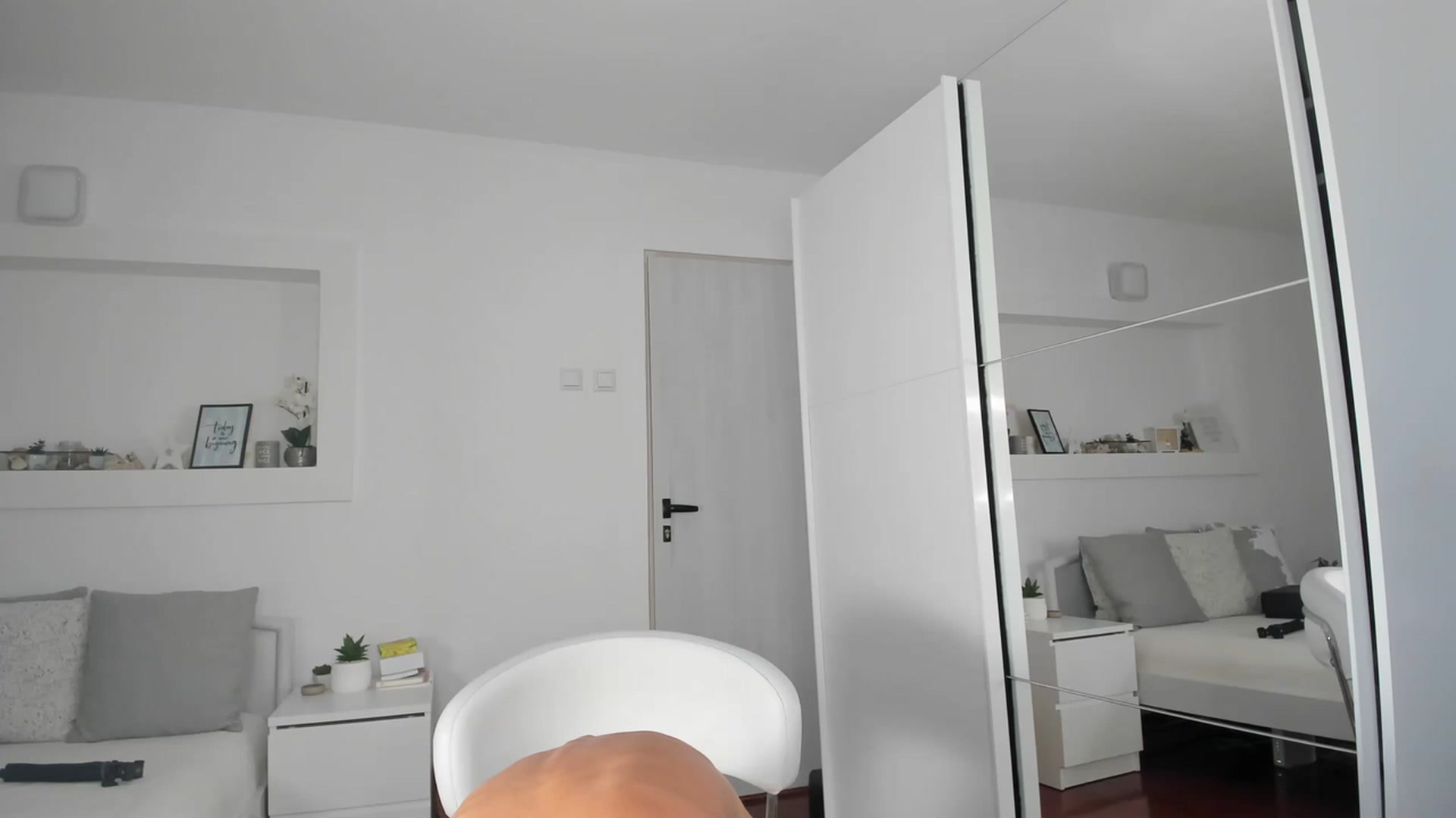 Gallery image thumbnail from LilieBirthday's myfreecams stream on, 05/16/2023, 18:43 image 14 of 20