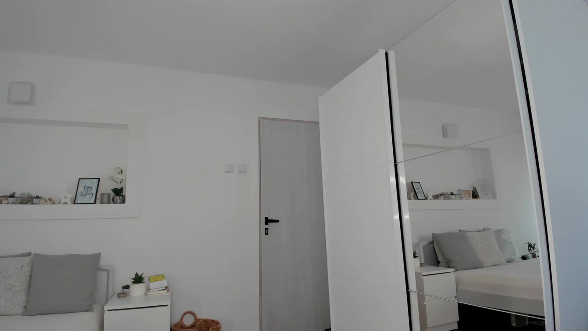 Gallery image thumbnail from LilieBirthday's myfreecams stream on, 05/19/2023, 15:59 image 13 of 20