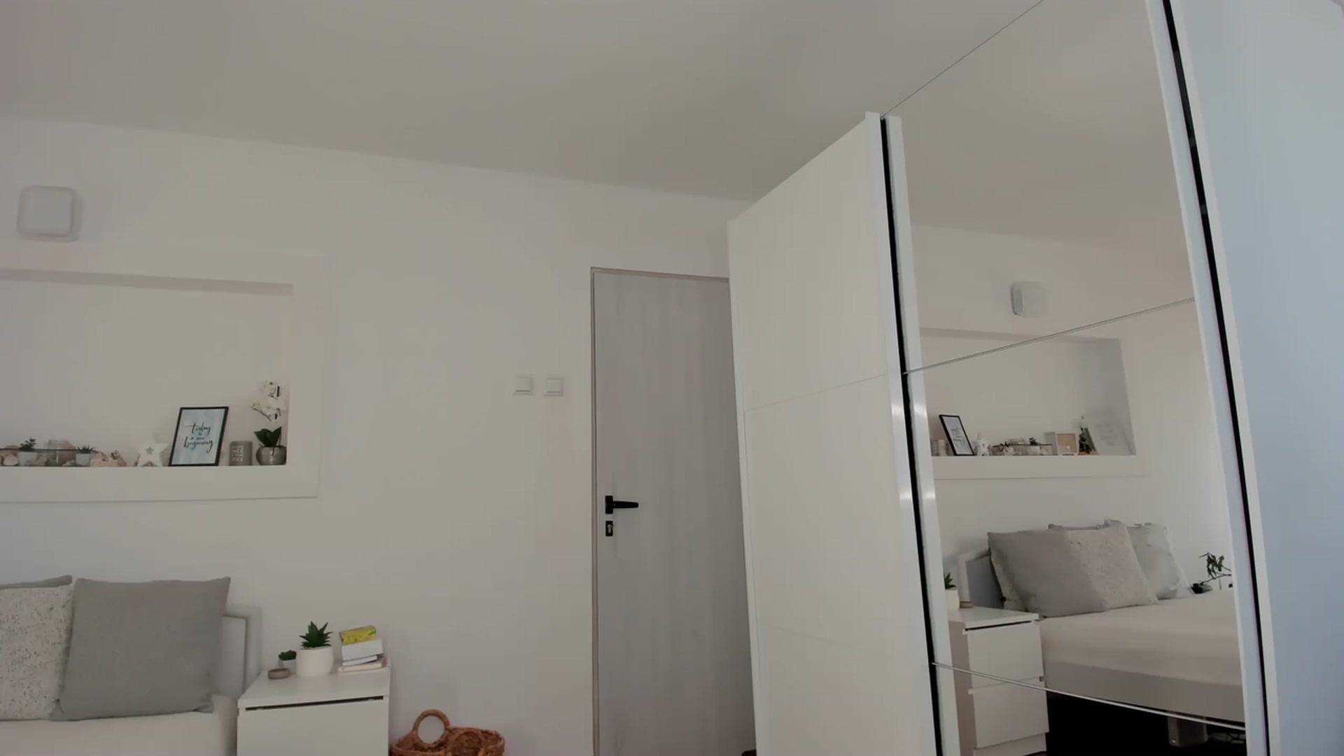 Gallery image thumbnail from LilieBirthday's myfreecams stream on, 05/19/2023, 15:59 image 12 of 20