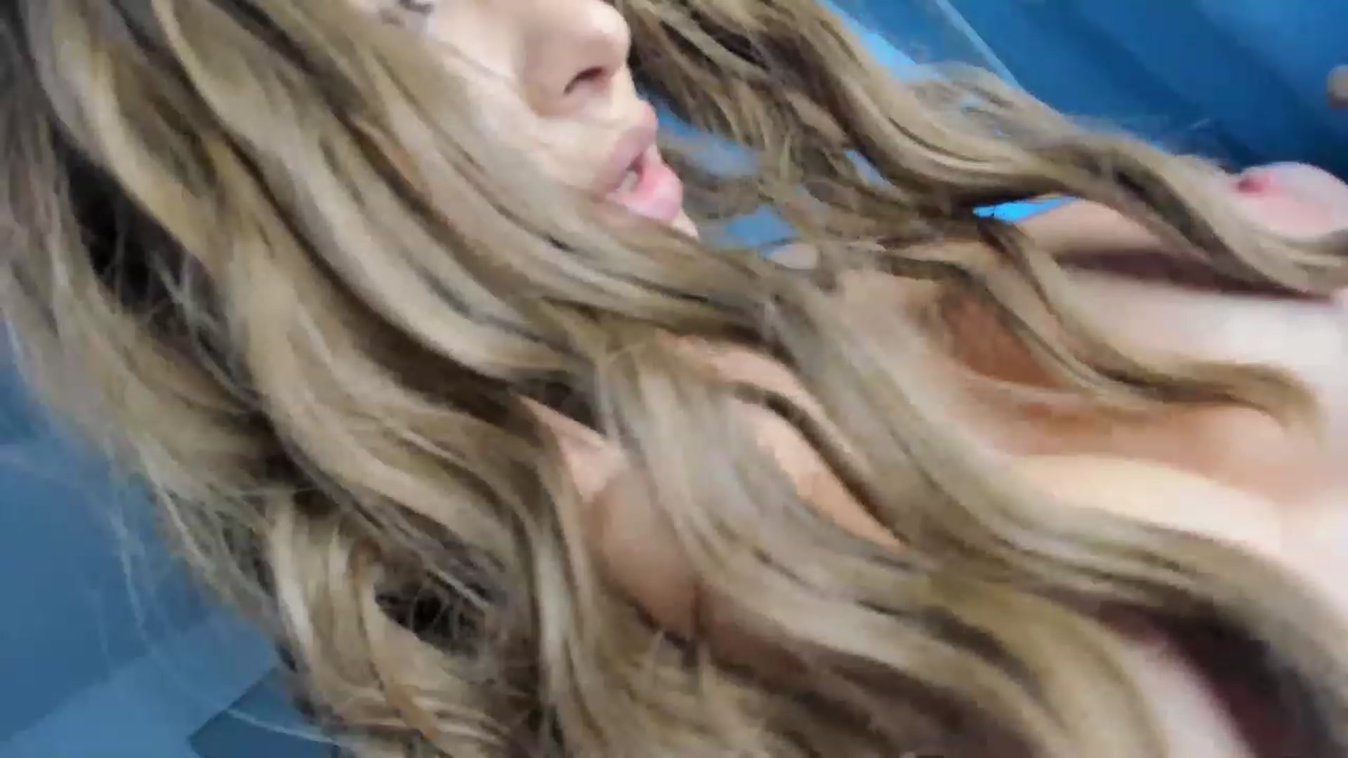 Gallery image thumbnail from Lilie_'s myfreecams stream on, 12/06/2022, 08:15 image 15 of 20
