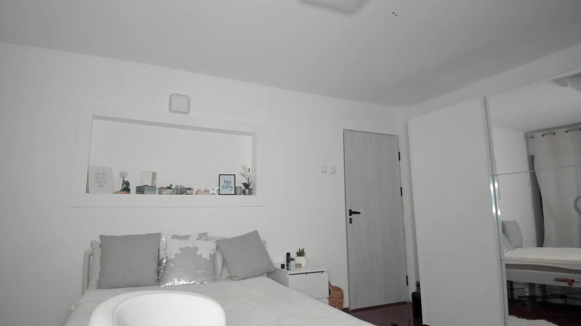 Gallery image thumbnail from Lilie_'s myfreecams stream on, 01/30/2023, 19:09 image 9 of 20