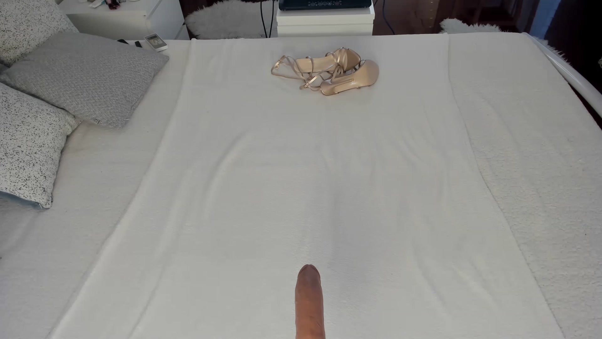 Gallery image thumbnail from Lilie_'s myfreecams stream on, 03/26/2023, 16:12 image 16 of 20