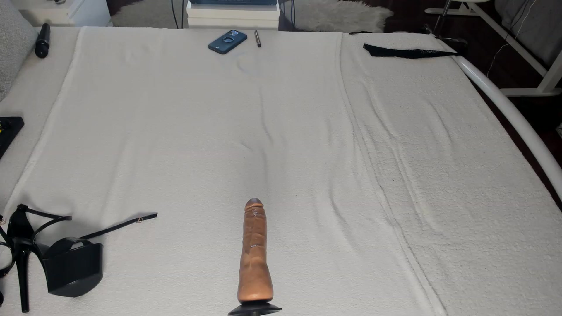 Gallery image thumbnail from Lilie_'s myfreecams stream on, 03/31/2023, 18:23 image 19 of 20