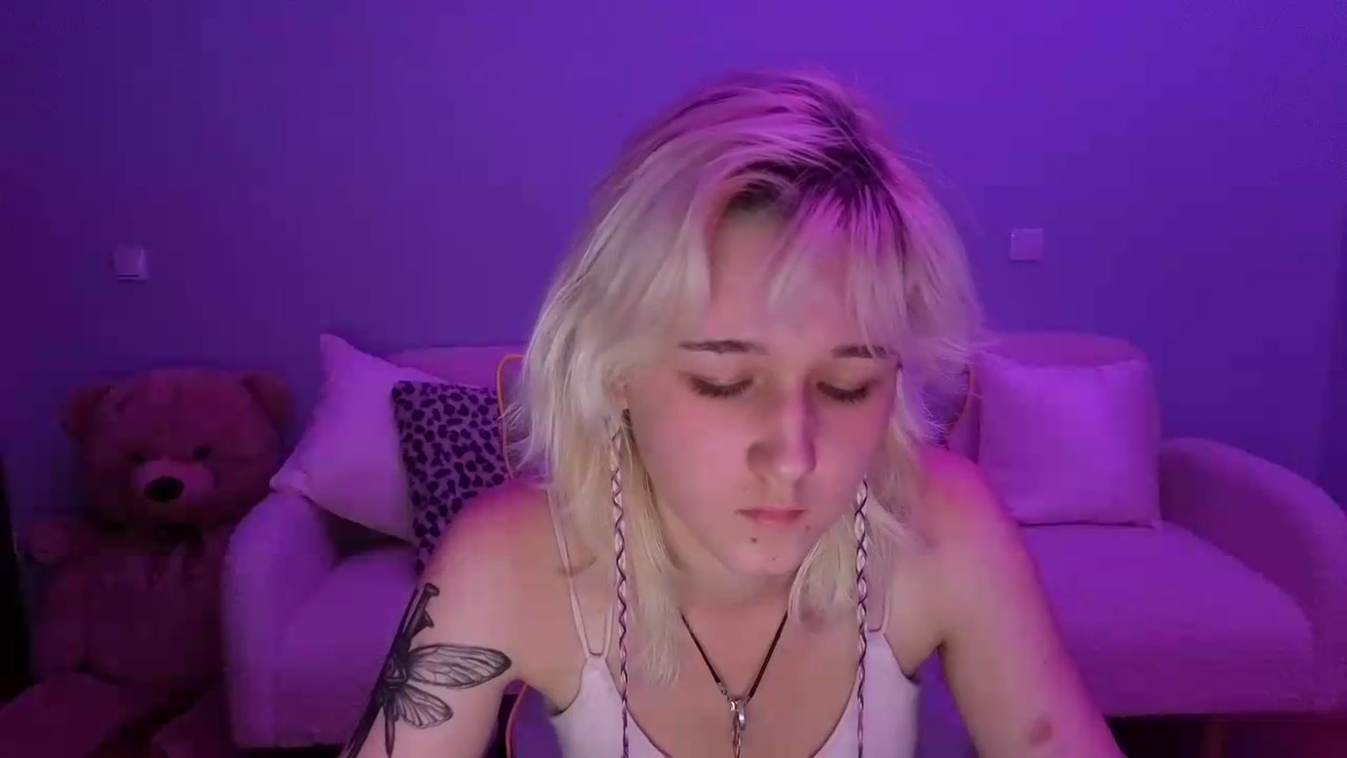 Gallery image thumbnail from Liliia's myfreecams stream on, 05/24/2026, 17:49 image 3 of 20