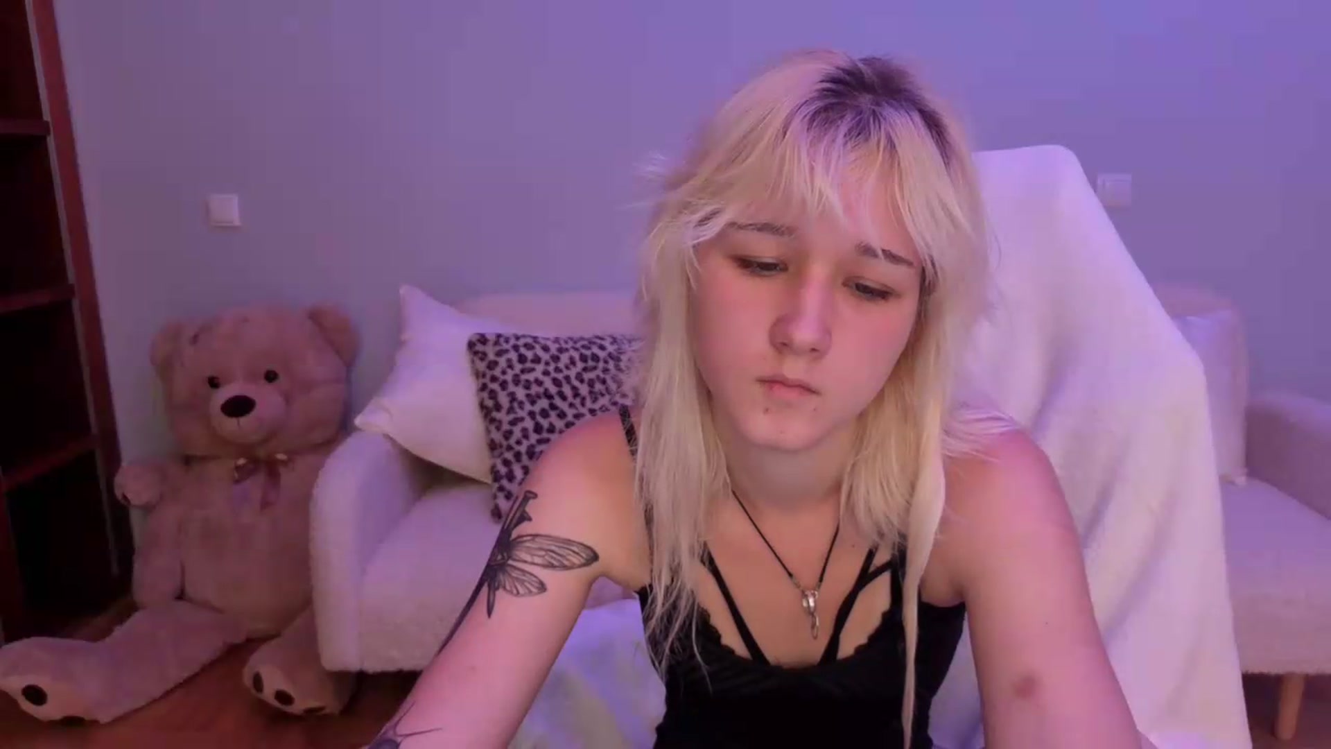 Gallery image thumbnail from Liliia's myfreecams stream on, 05/25/2026, 14:28 image 17 of 20
