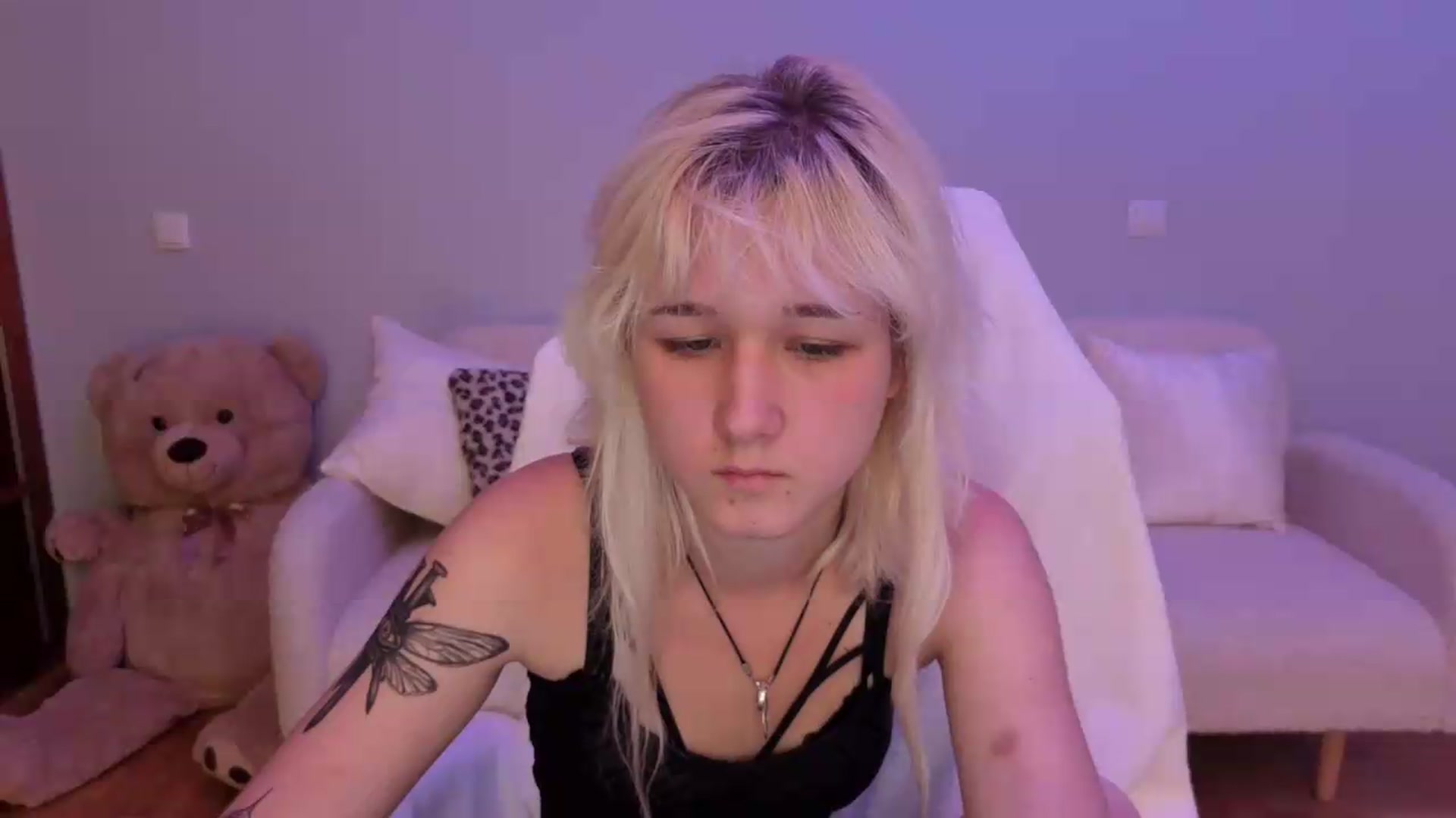 Gallery image thumbnail from Liliia's myfreecams stream on, 05/25/2026, 16:24 image 18 of 20