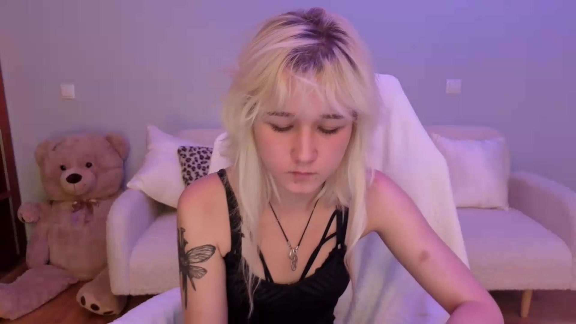 Gallery image thumbnail from Liliia's myfreecams stream on, 05/25/2026, 16:24 image 10 of 20
