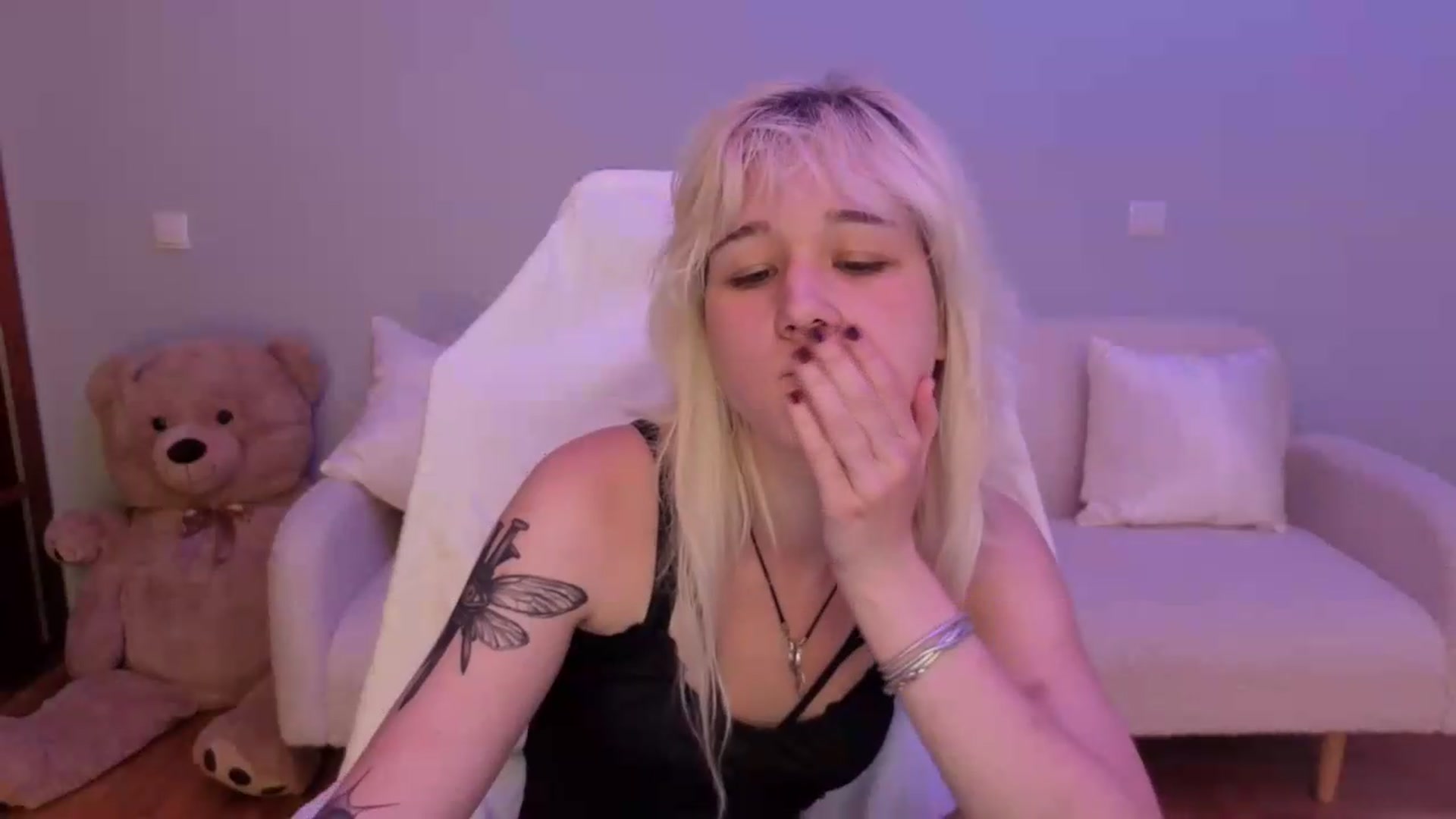 Gallery image thumbnail from Liliia's myfreecams stream on, 05/25/2026, 16:24 image 14 of 20