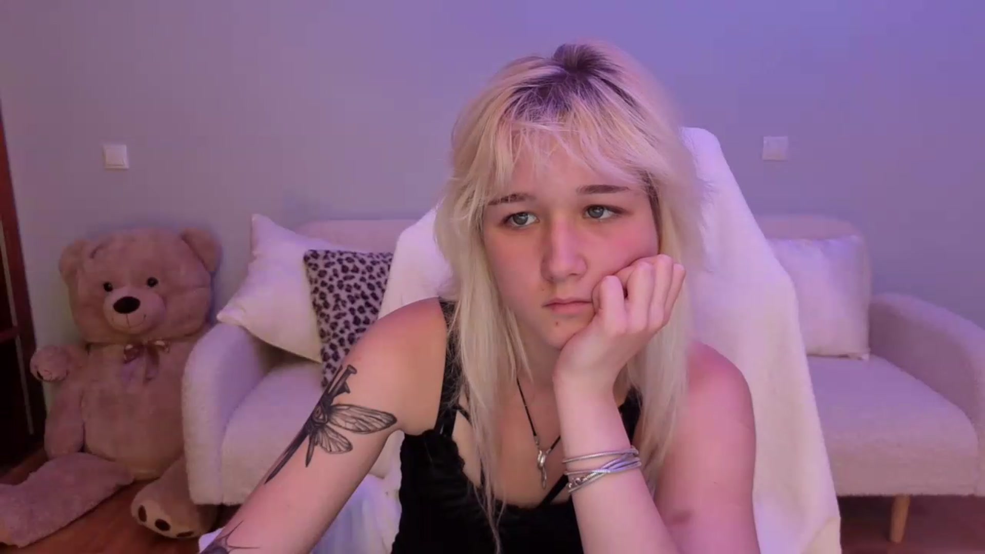 Gallery image thumbnail from Liliia's myfreecams stream on, 05/25/2026, 16:24 image 7 of 20