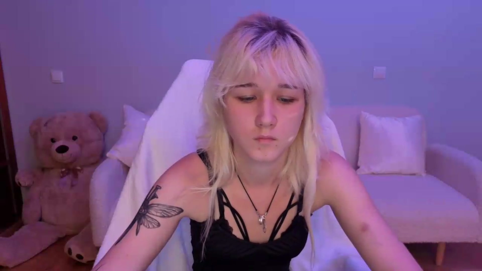 Gallery image thumbnail from Liliia's myfreecams stream on, 05/25/2026, 17:24 image 14 of 20